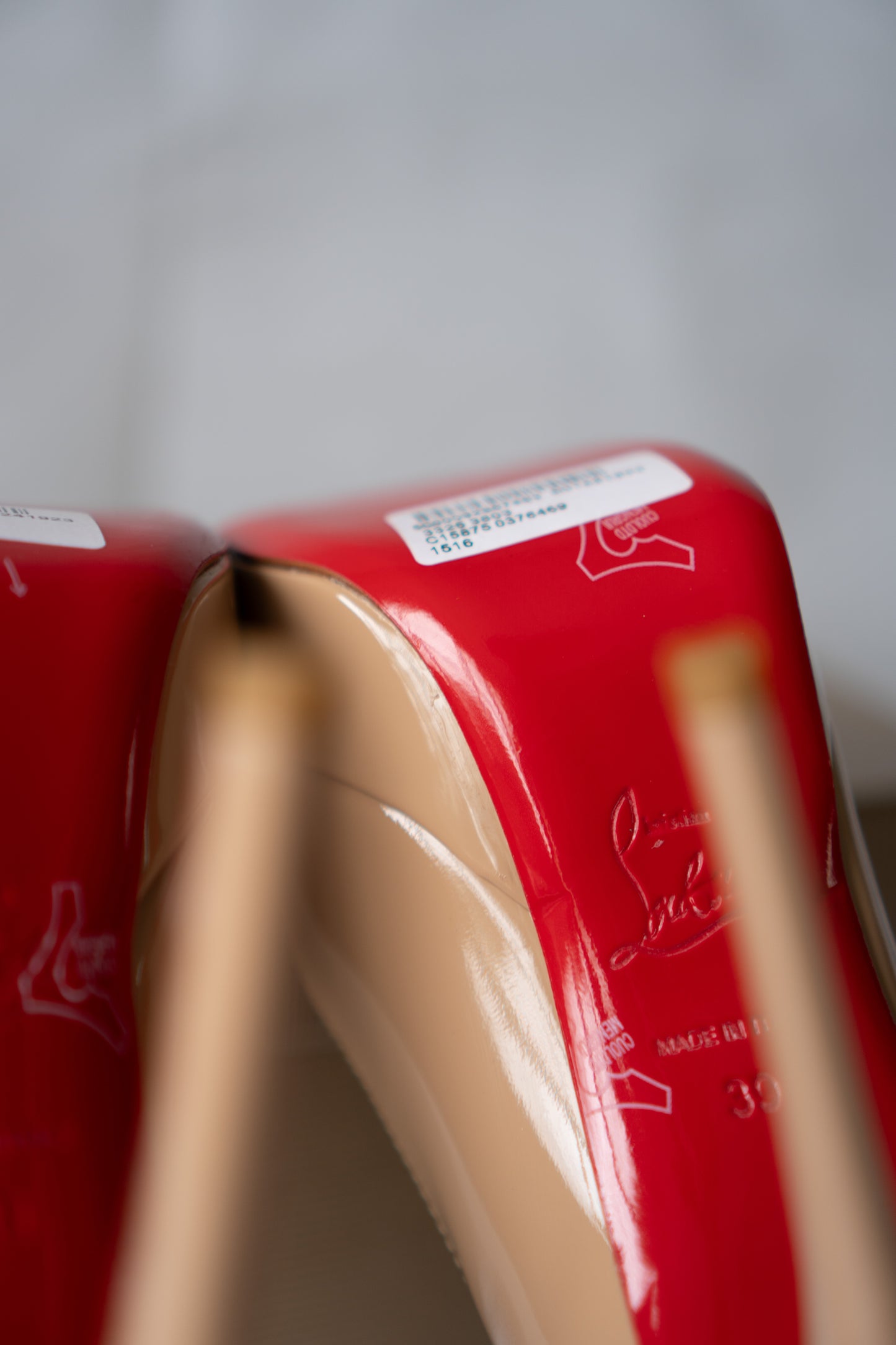 Peep-Toe Platform Pumps – Nude Patent Leather with Signature Red Soles