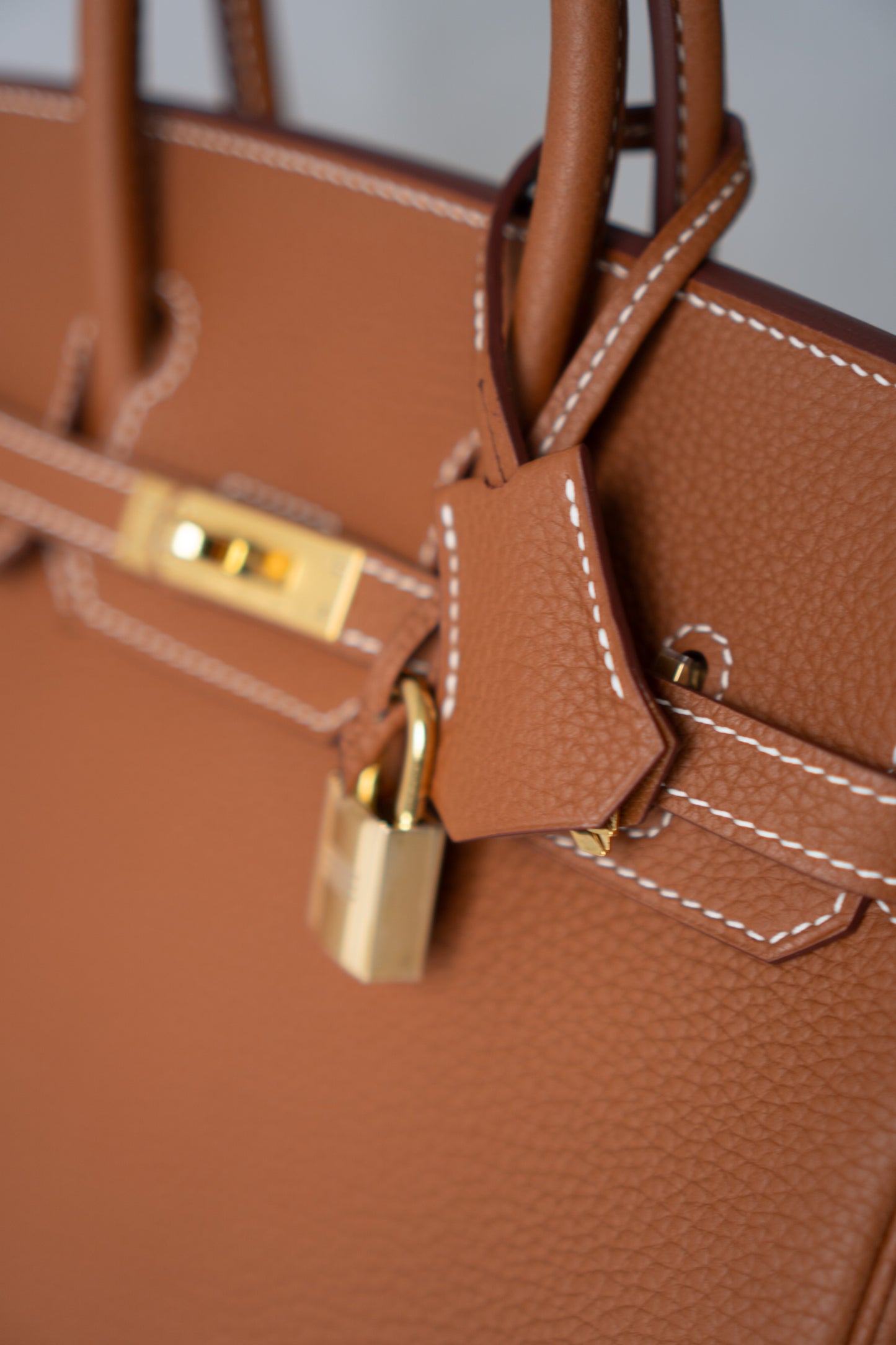 BK 25 – Gold Togo Leather with Gold Hardware