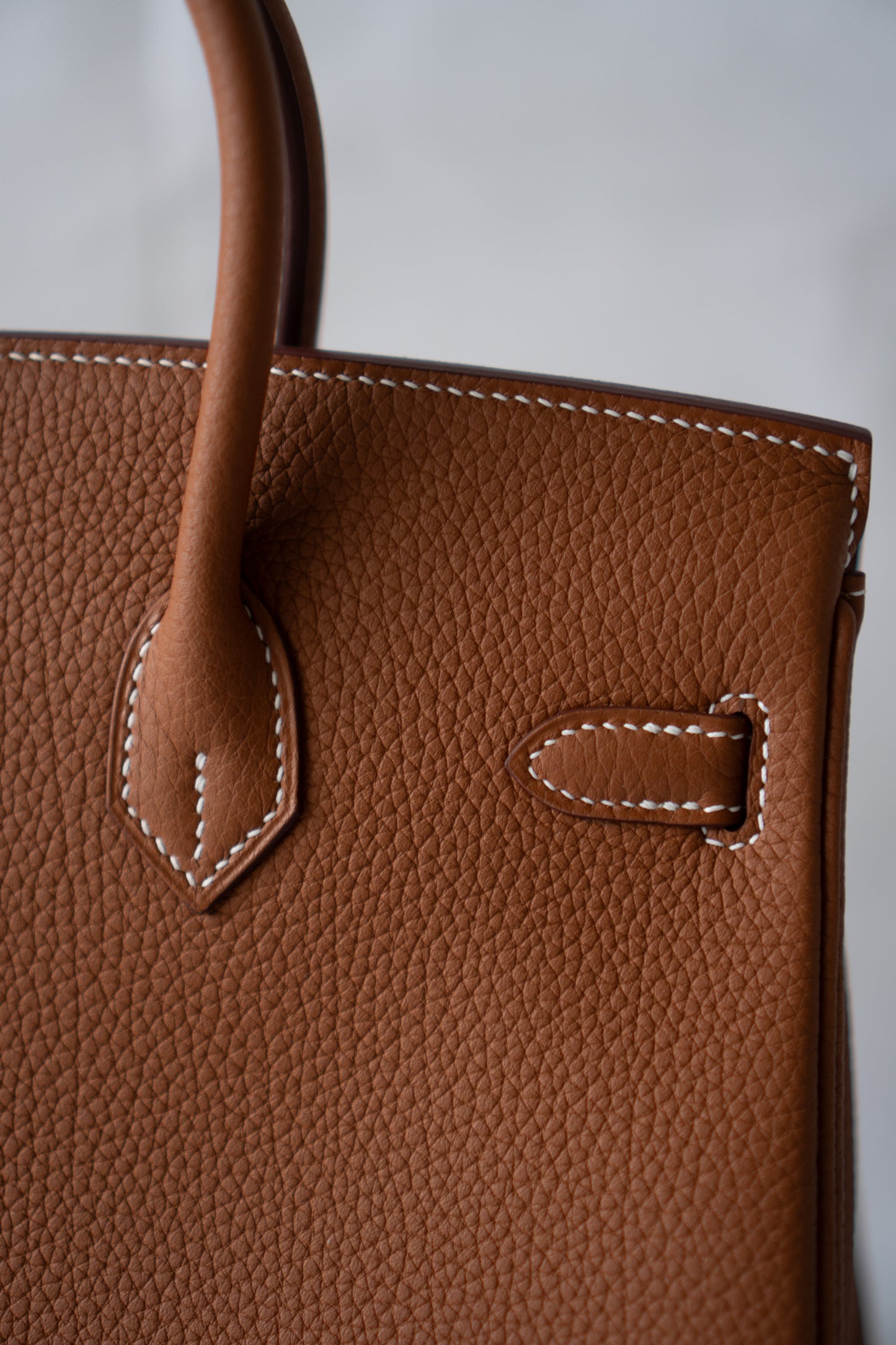 BK 25 – Gold Togo Leather with Gold Hardware
