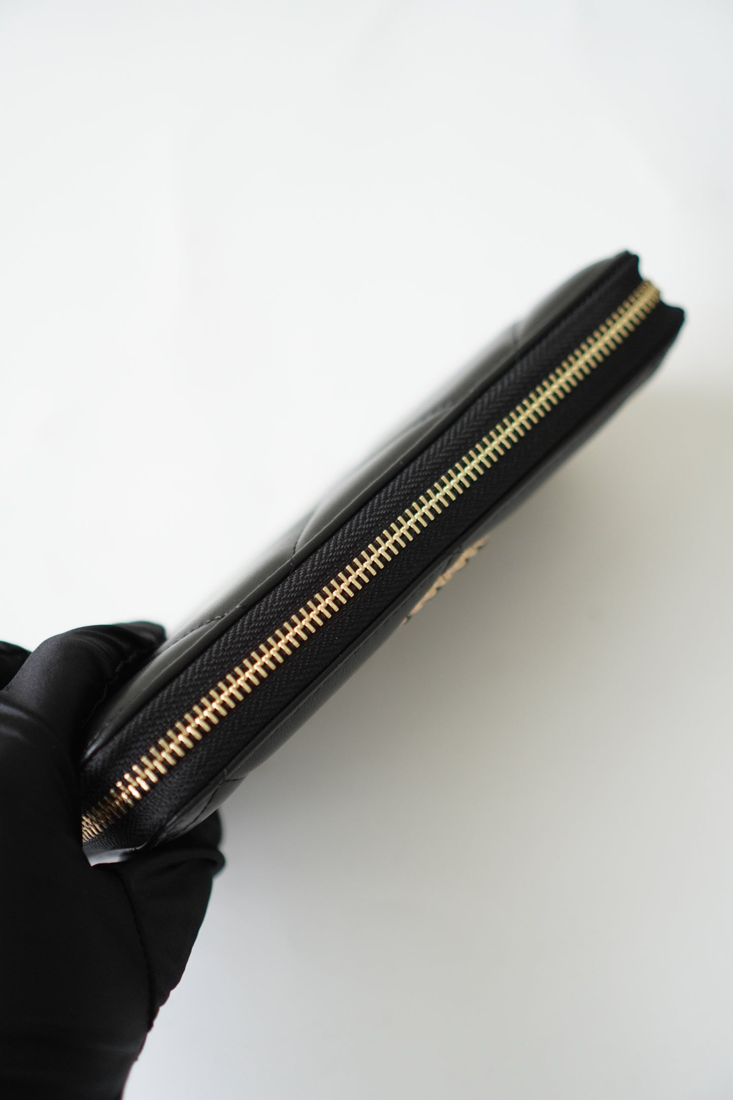 C19-style long wallet