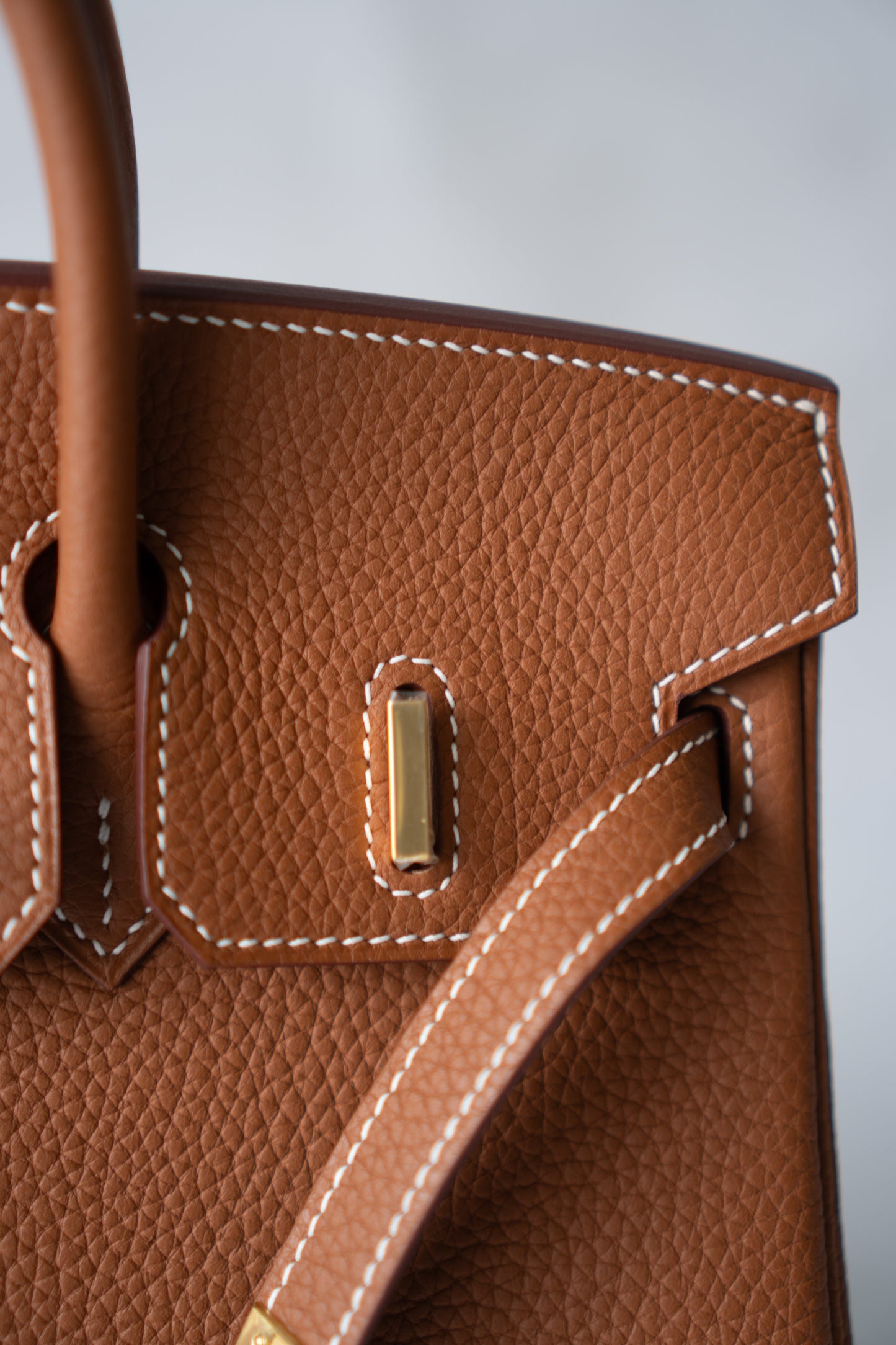 BK 25 – Gold Togo Leather with Gold Hardware