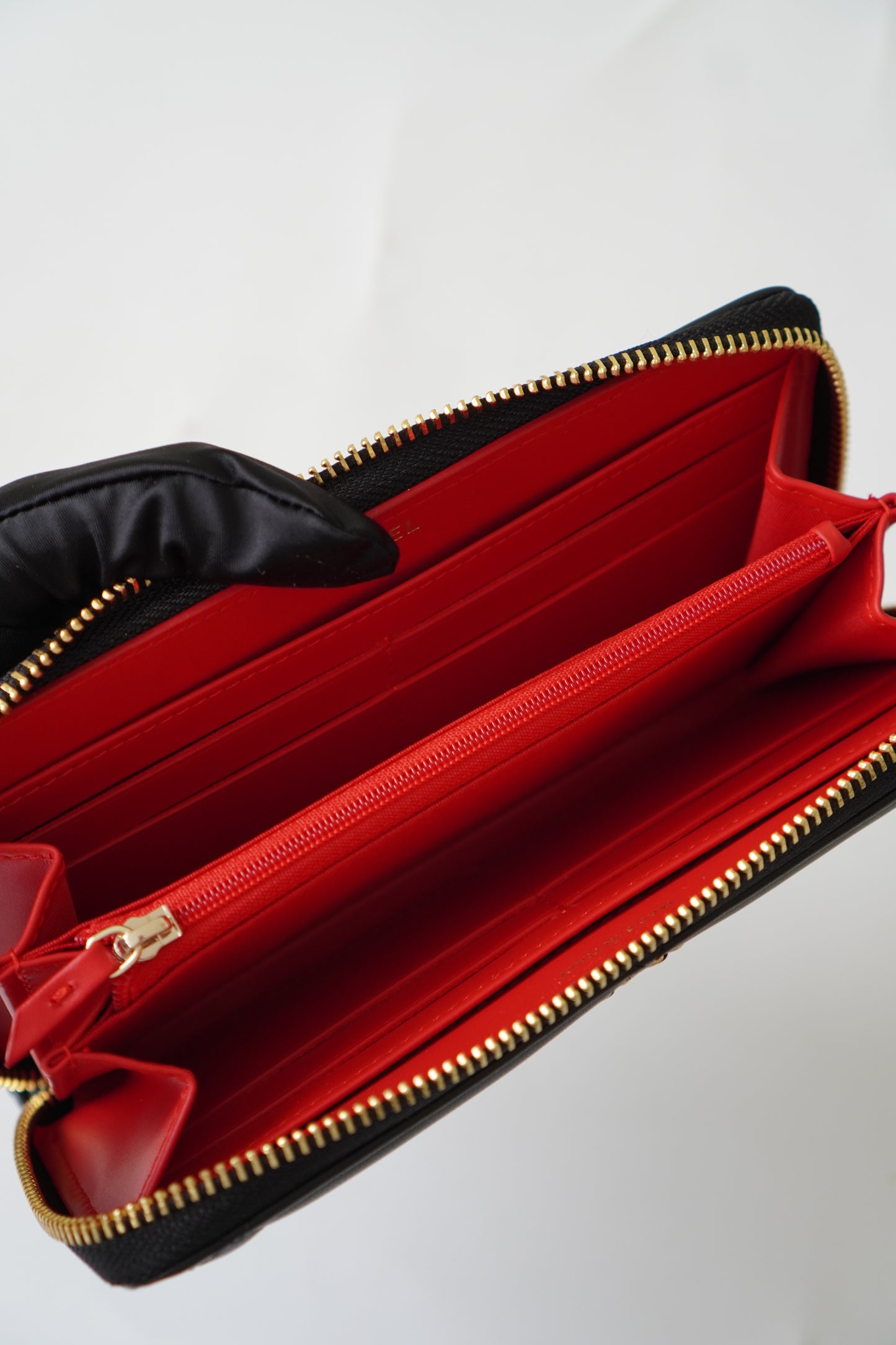 C19-style long wallet