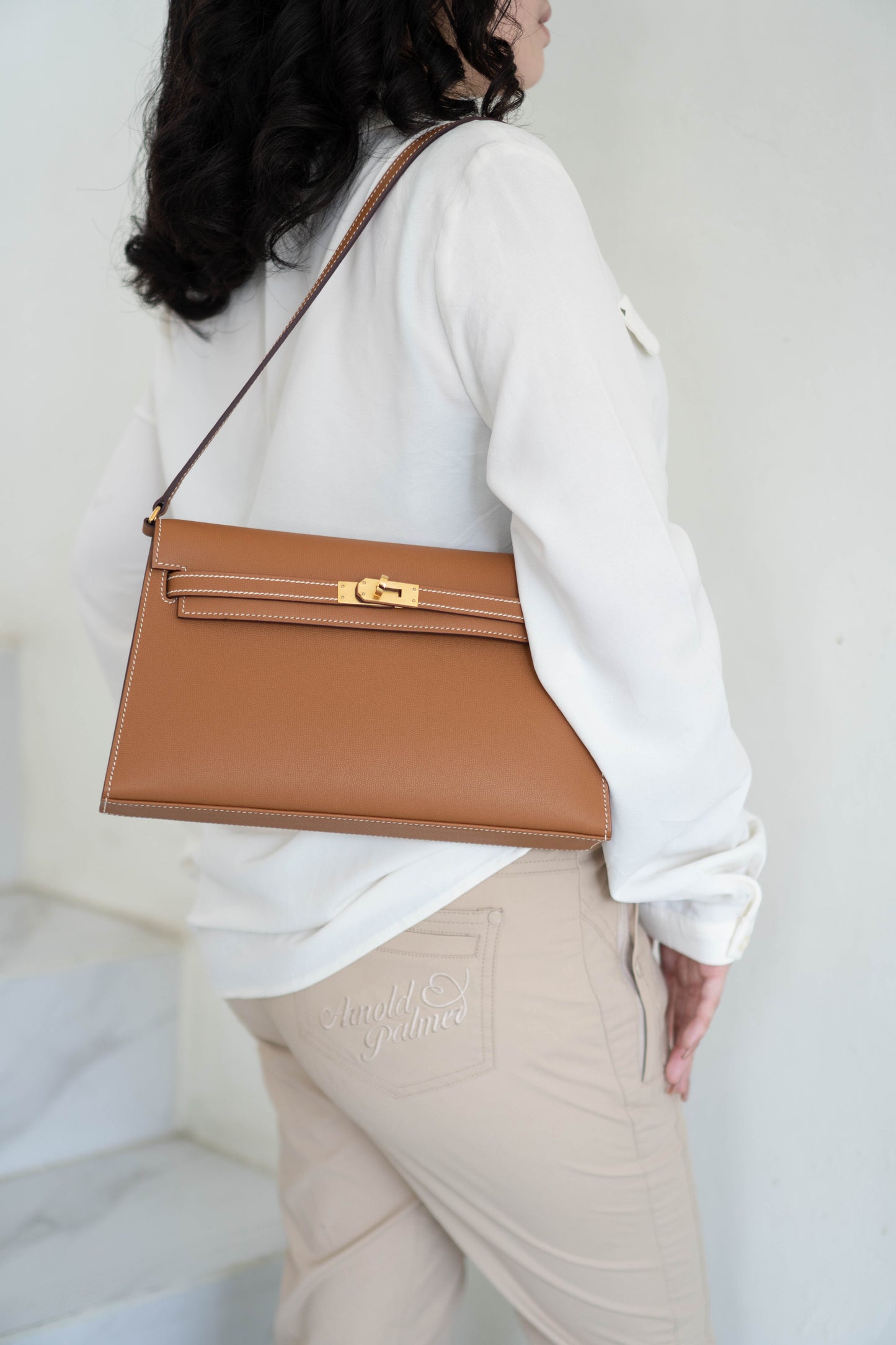 KL Elan – Gold Madame Leather with Gold Hardware