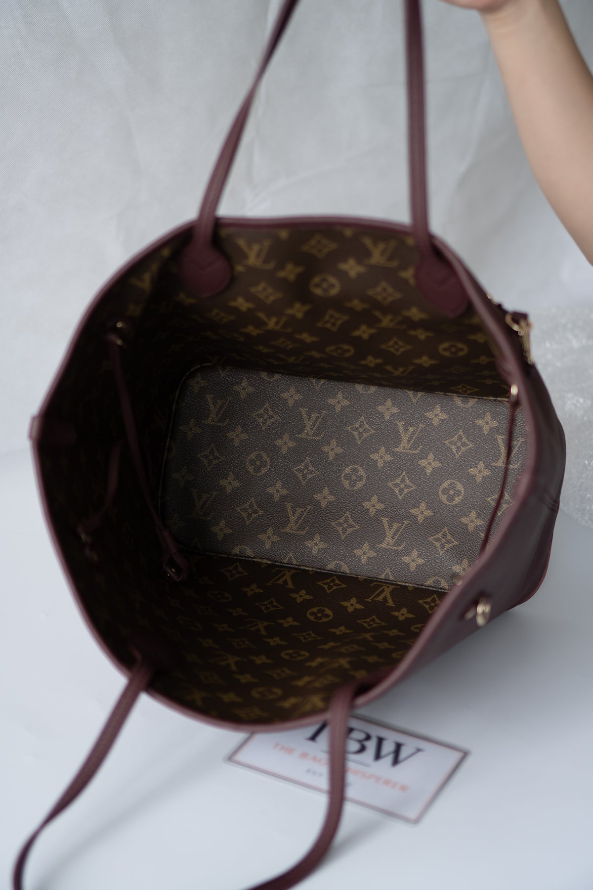 Neverfull Inside Out MM – Monogram / Dark Burgundy (Grained Leather) with Gold Hardware