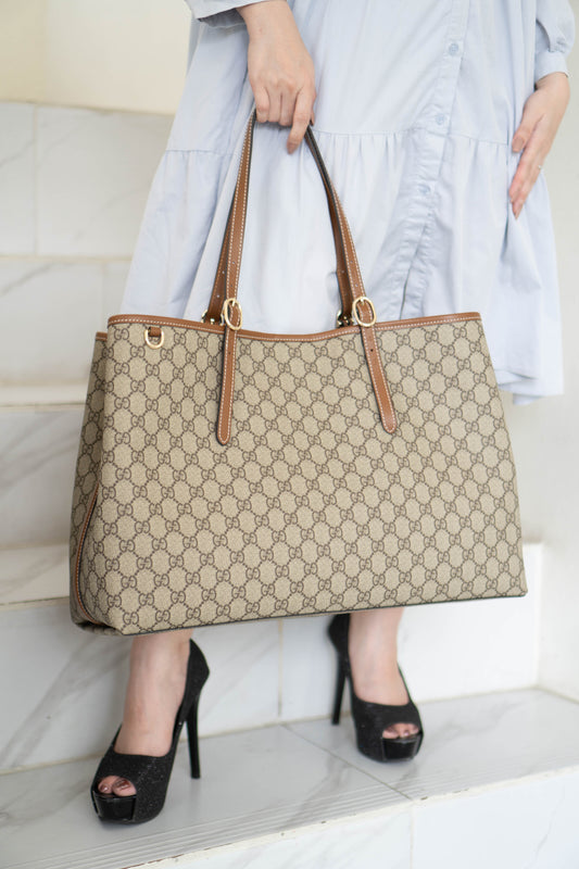 G G Emblem Canvas Tote – Large