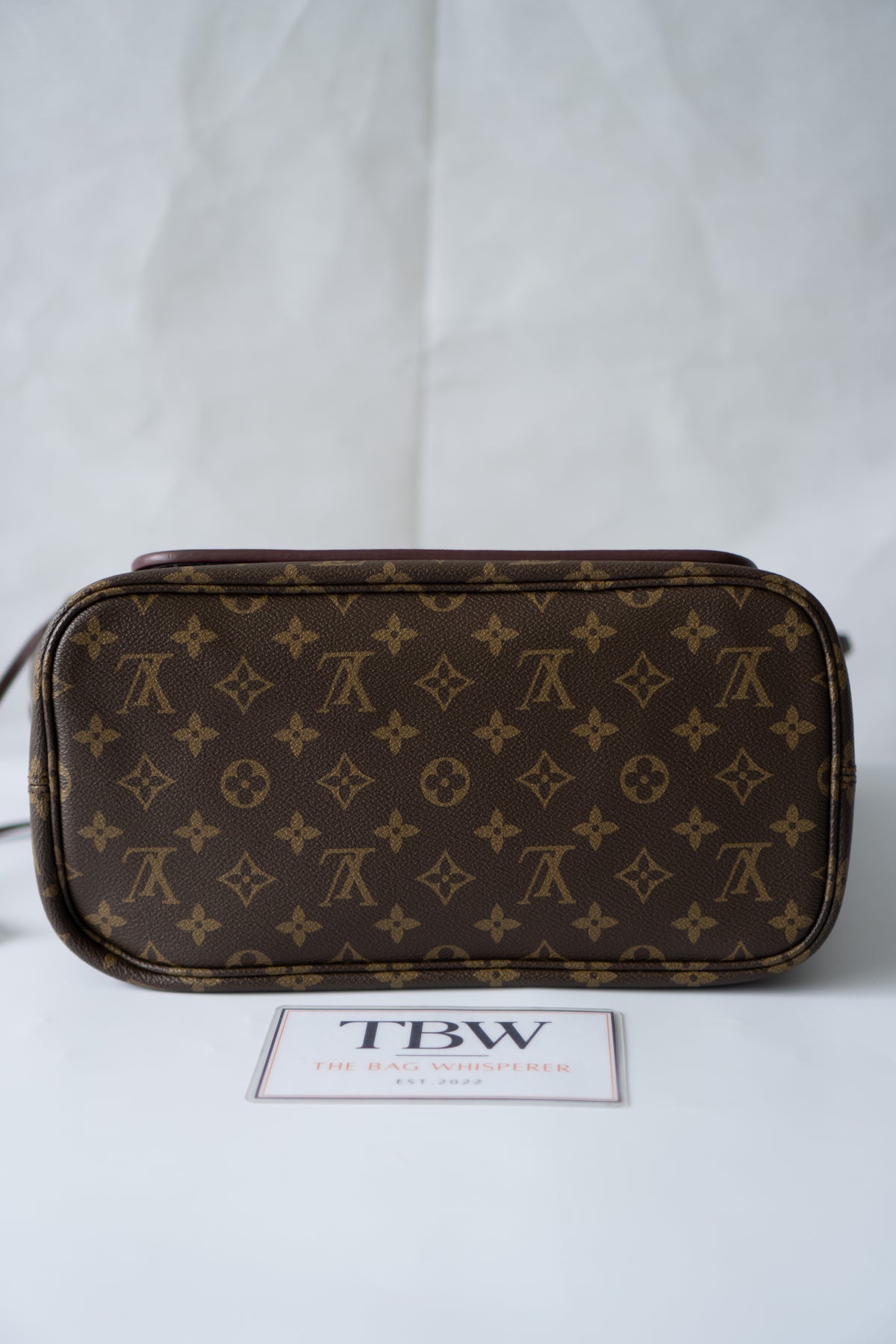 Neverfull Inside Out MM – Monogram / Dark Burgundy (Grained Leather) with Gold Hardware