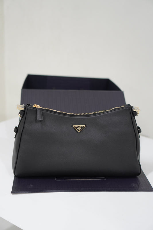 Aimée Medium Leather Shoulder Bag