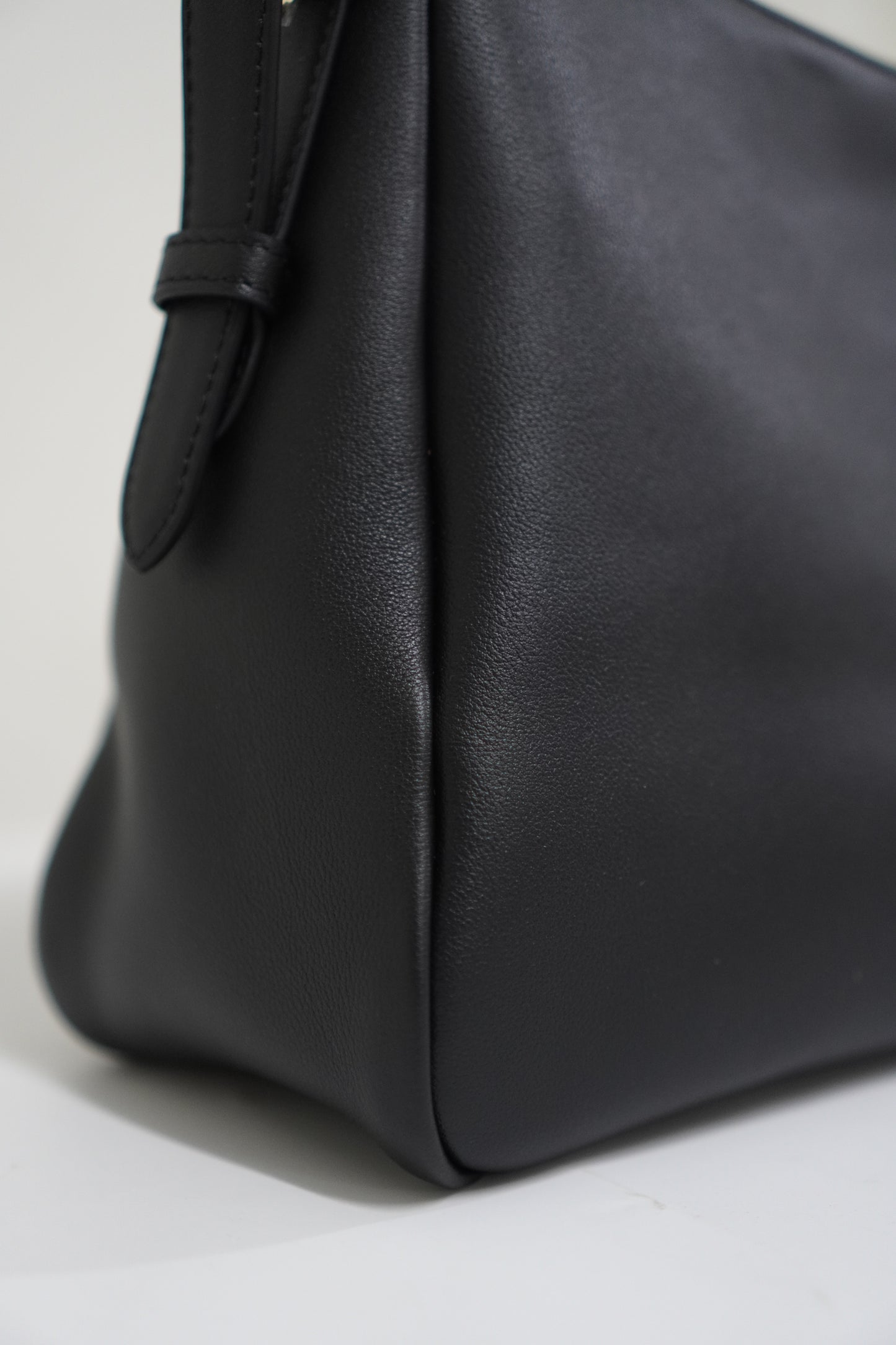 Aimée Medium Leather Shoulder Bag