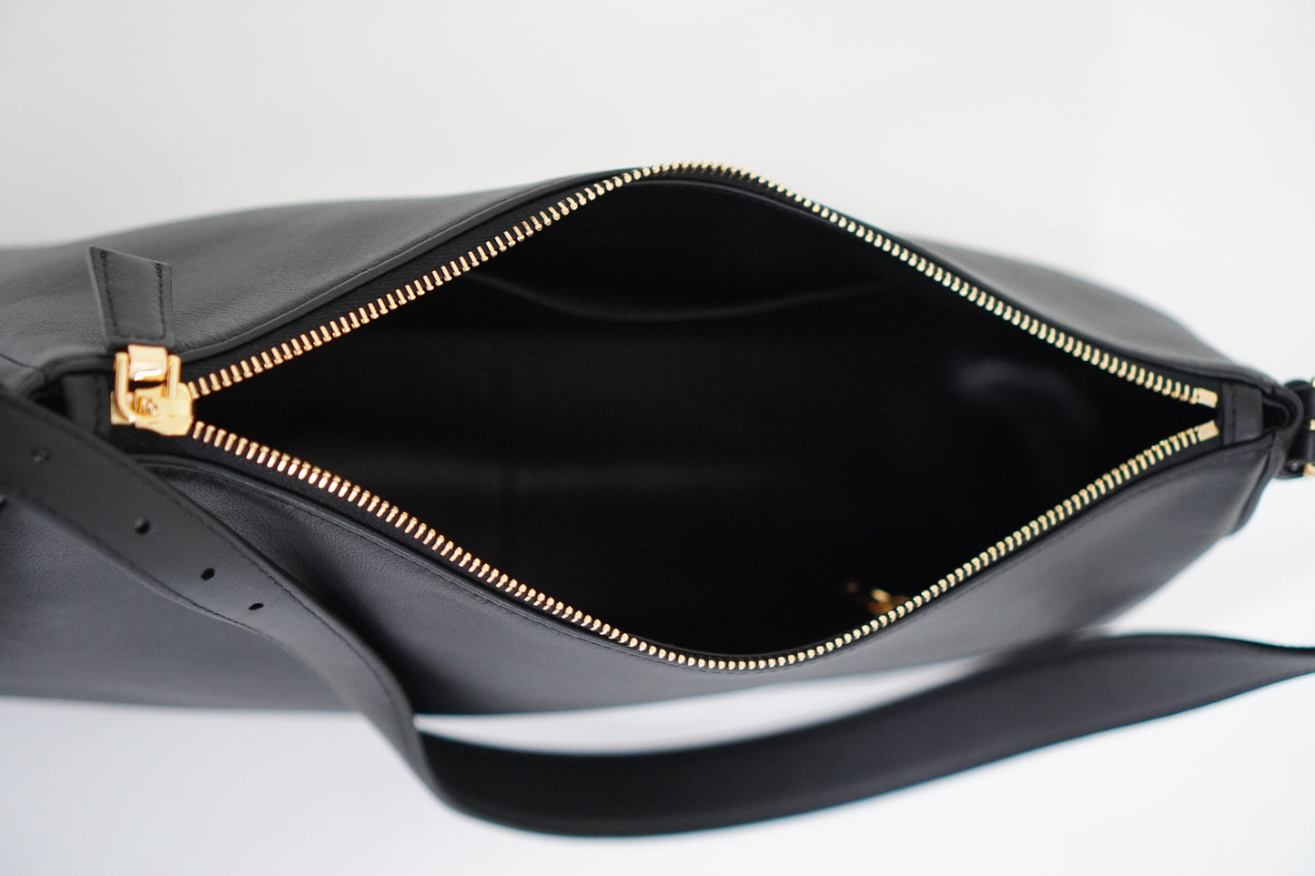 Aimée Medium Leather Shoulder Bag