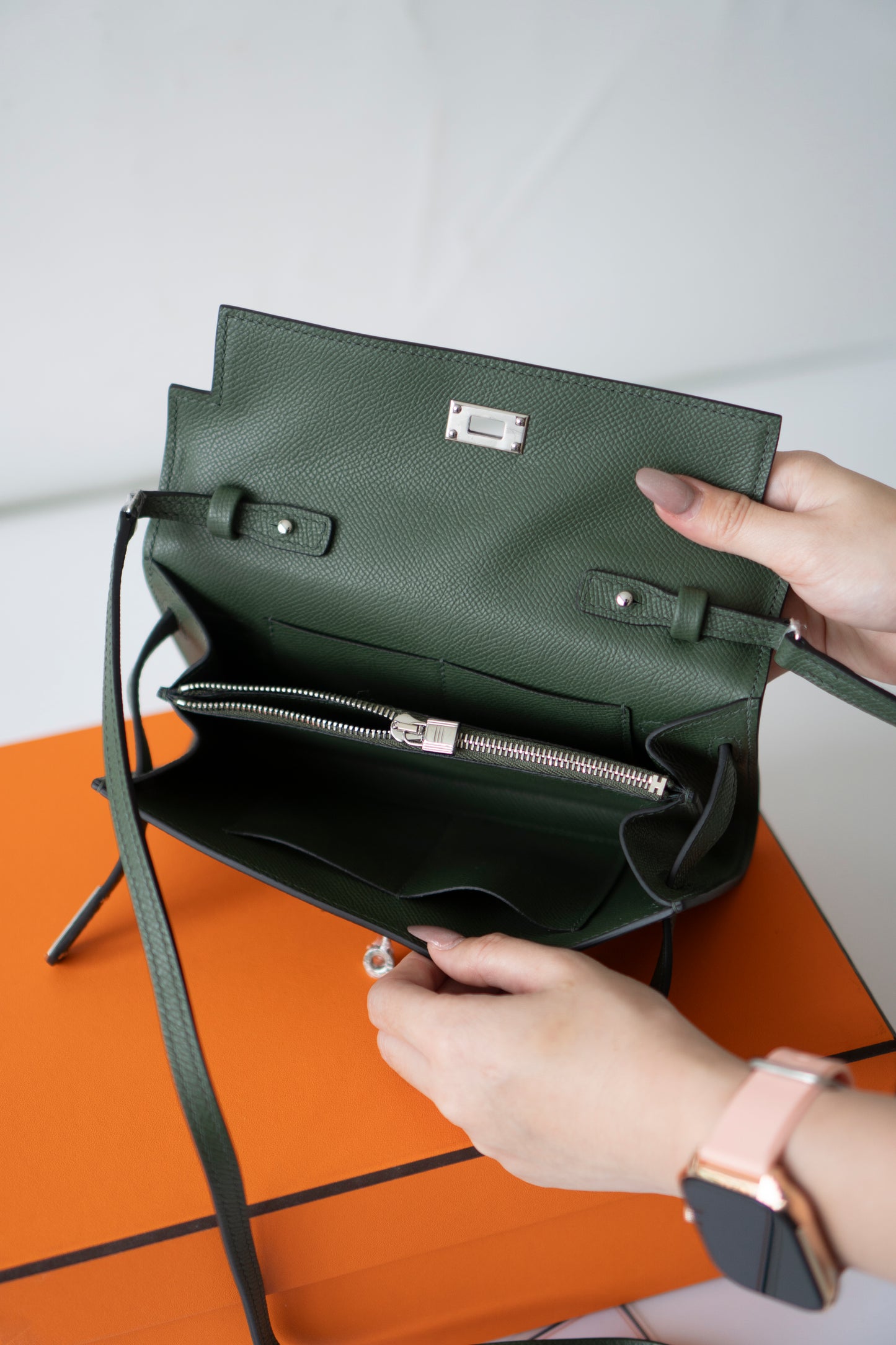 KL Wallet To Go – Green Epsom Leather with Palladium Hardware