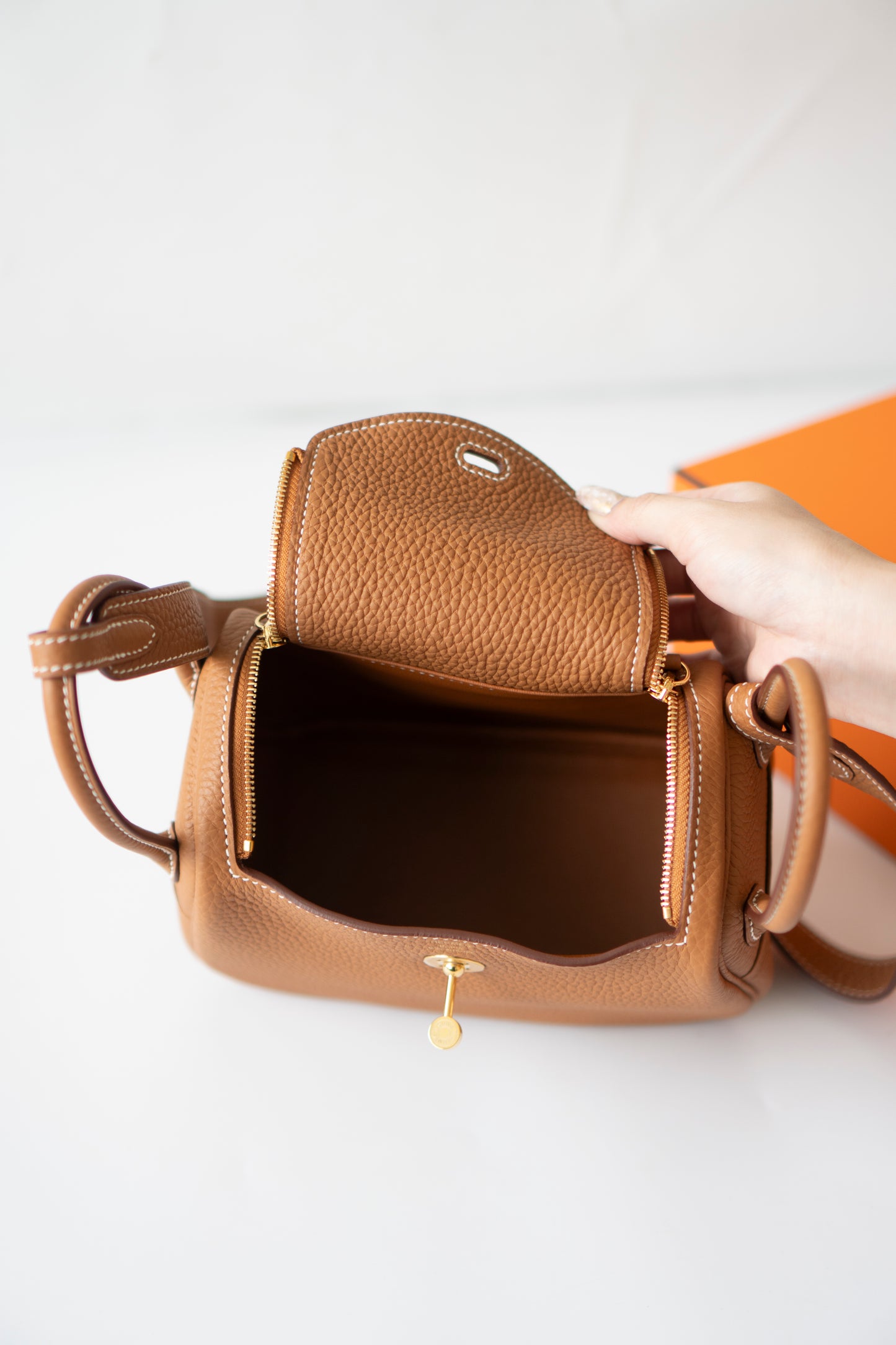 Mini Lind – Gold Clemence with Gold Hardware