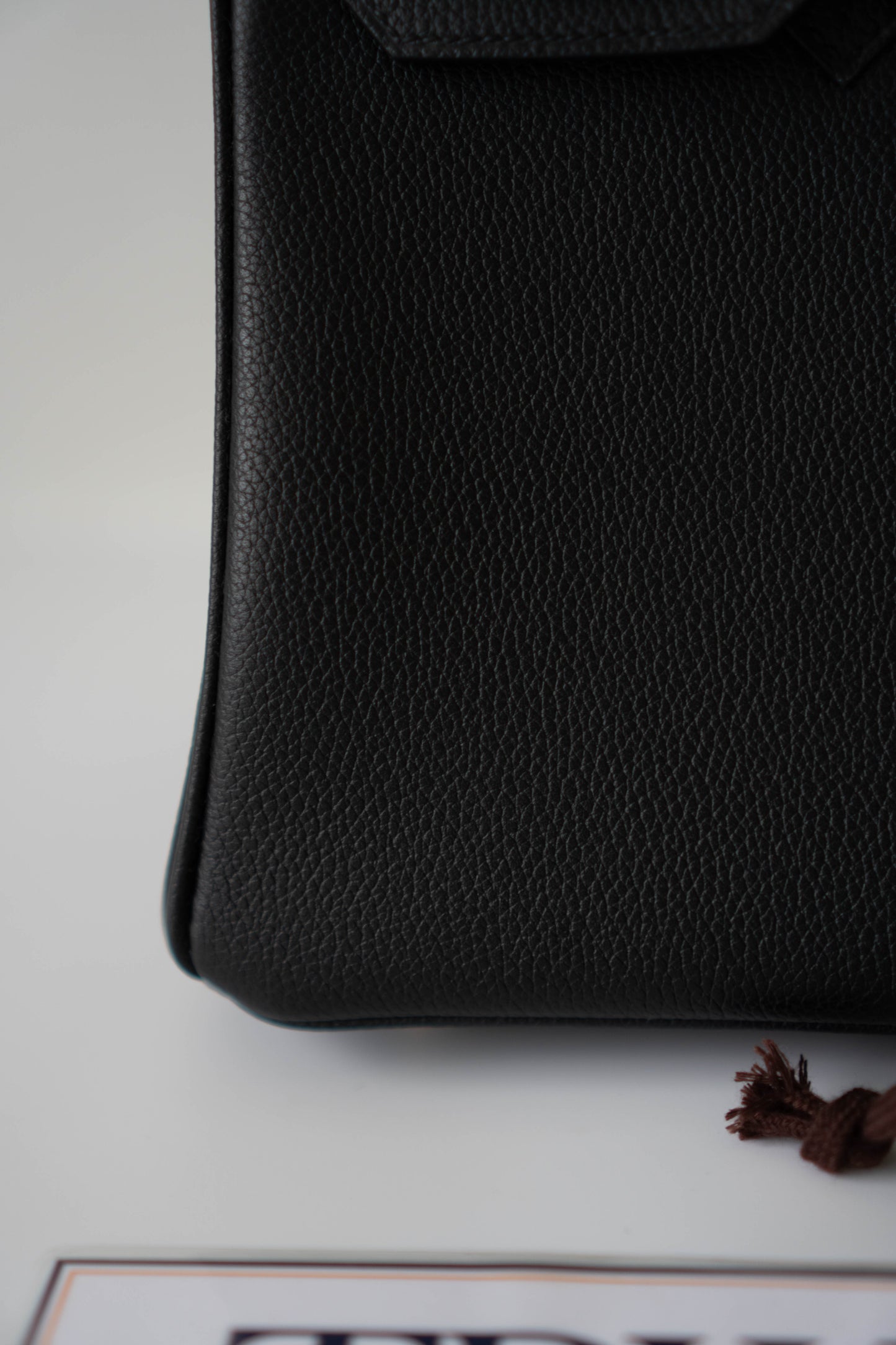 BK 25 – Noir Evercolor Leather with Gold Hardware
