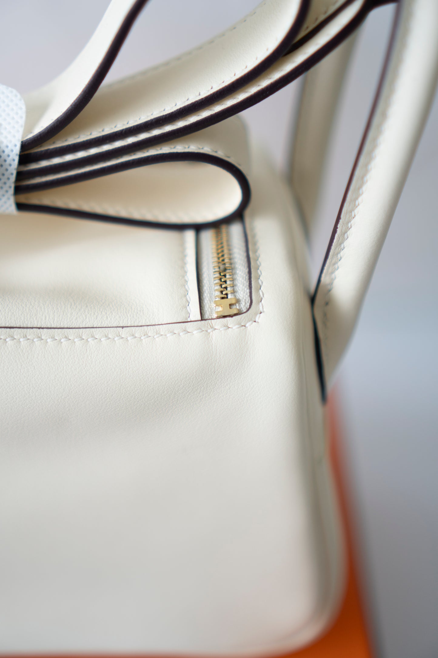 Mini Lind in Nata Swift Leather with Gold Hardware
