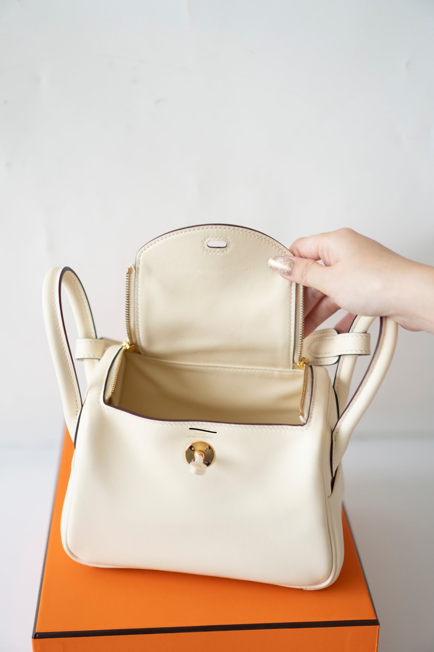 Mini Lind in Nata Swift Leather with Gold Hardware