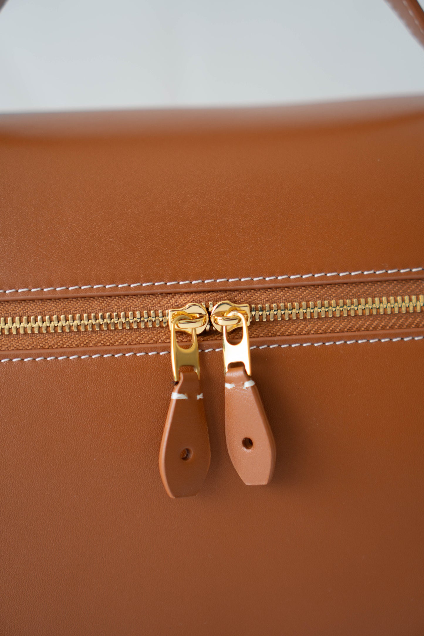 L27 Medium – Brown Smooth Leather Shoulder Bag with Gold Hardware