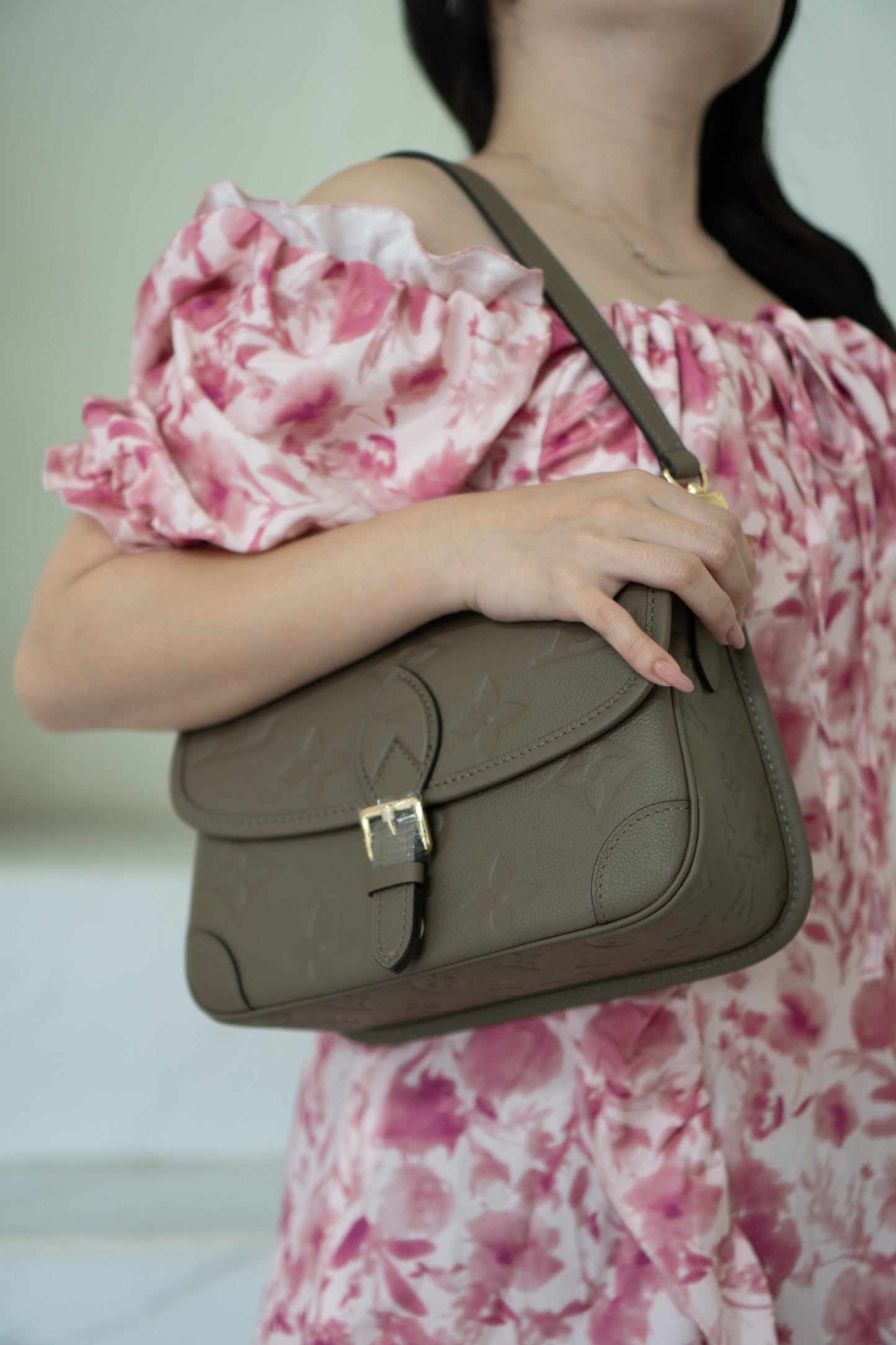 Diane Monogram Empreinte – Tourterelle / Taupe Grained Leather with Gold Hardware