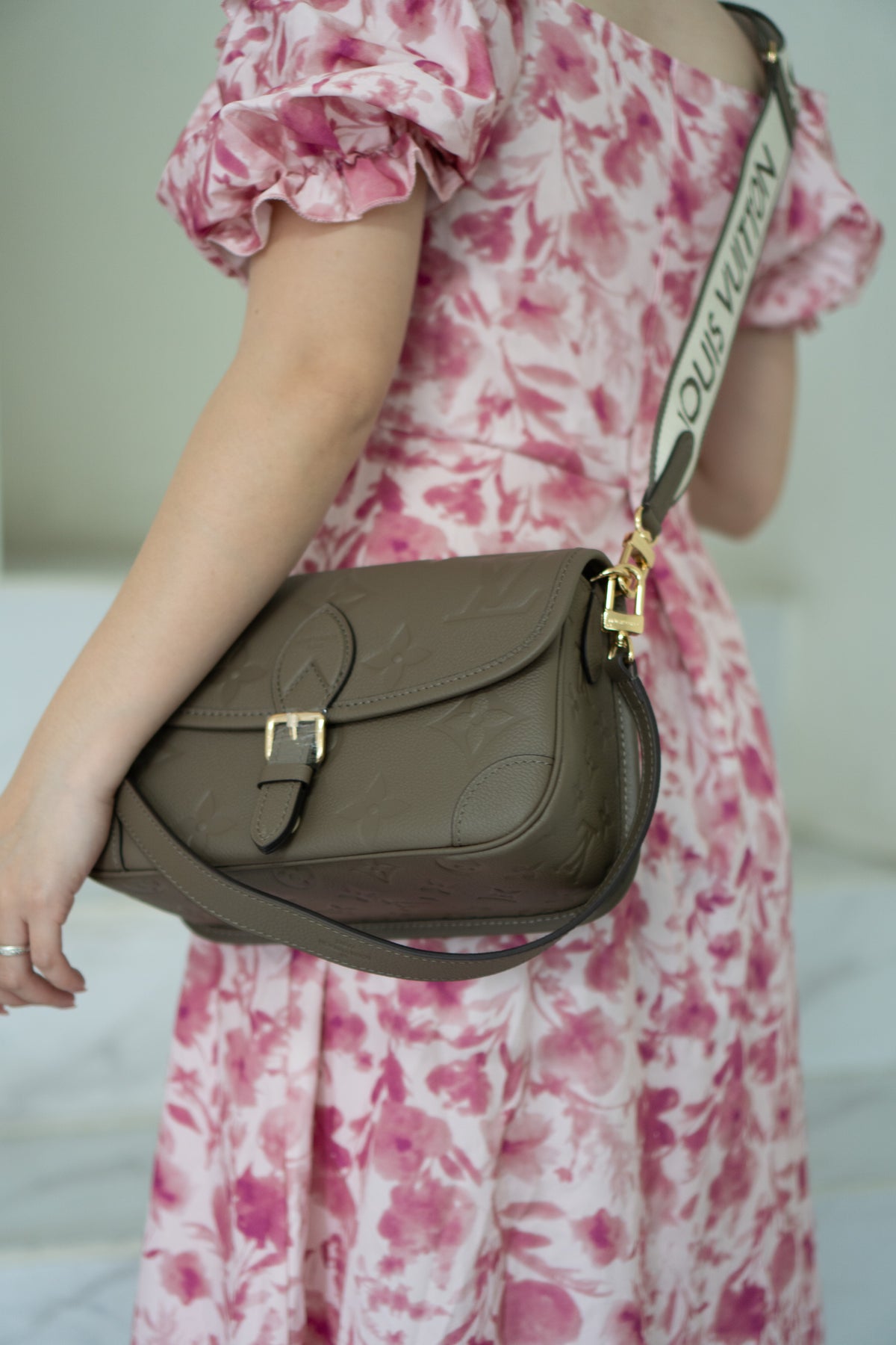 Diane Monogram Empreinte – Tourterelle / Taupe Grained Leather with Gold Hardware