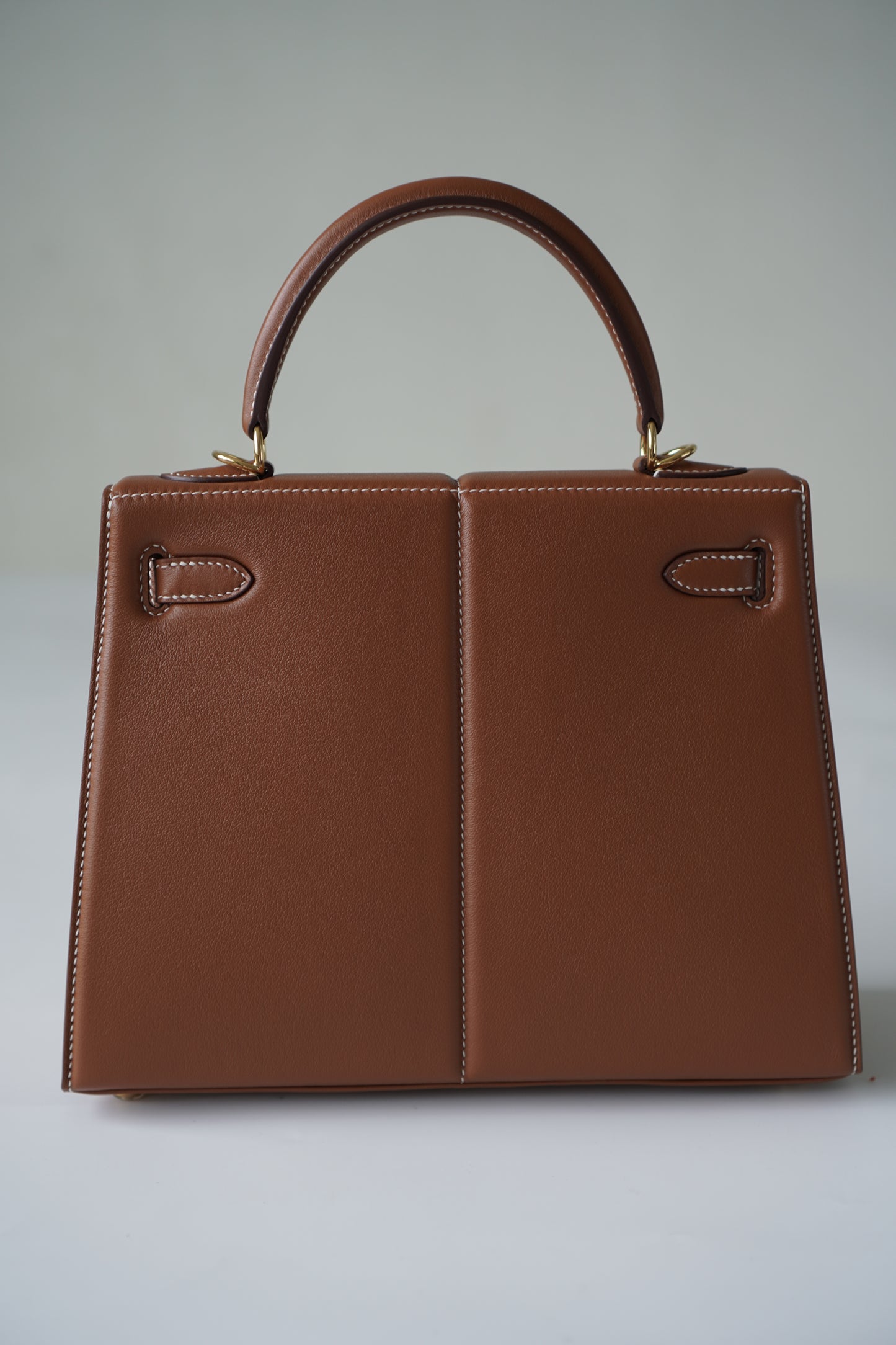 Kelly 25 Padded in Gold Swift