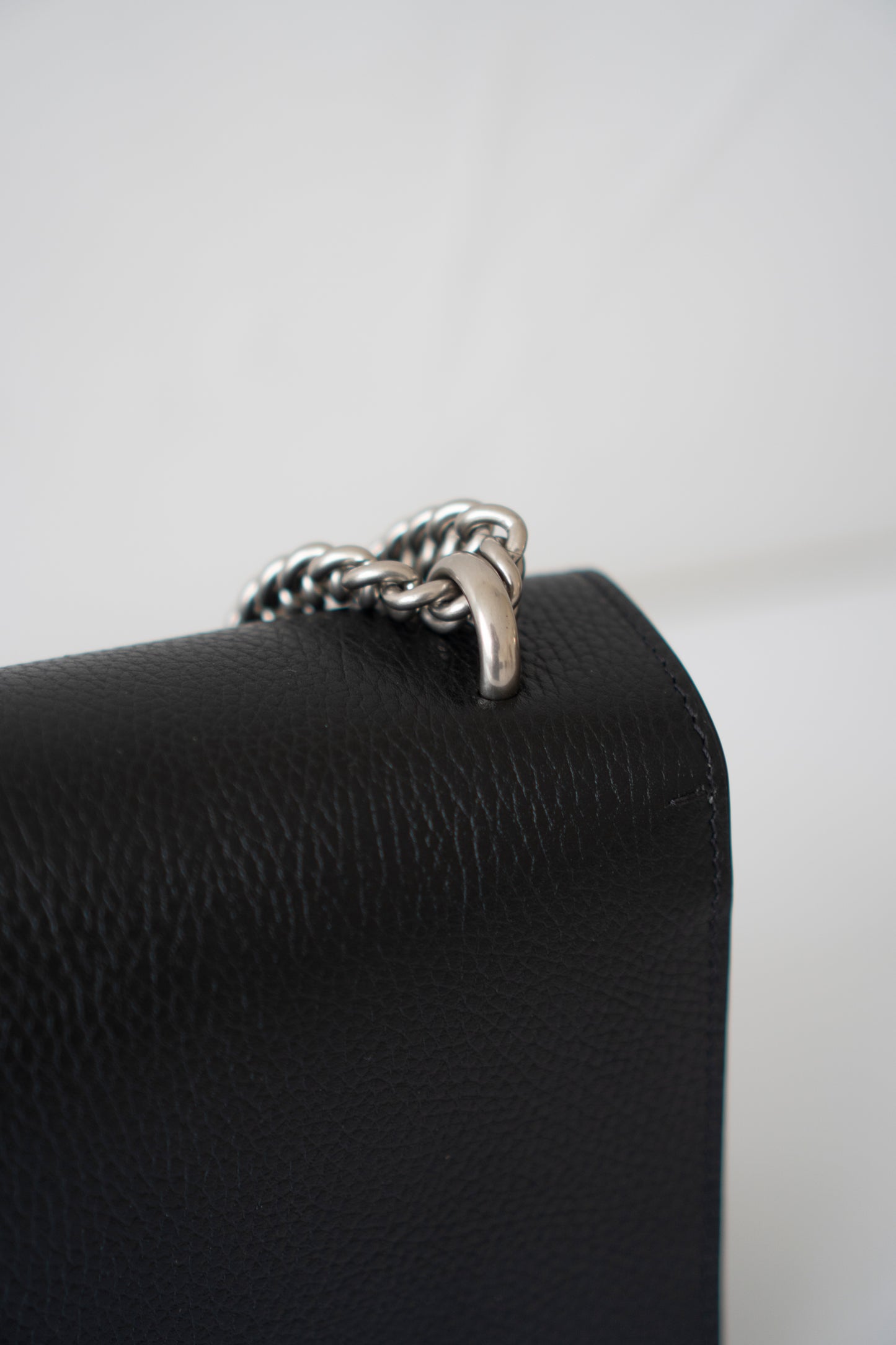 Dionysus Medium – Black Grained Leather with Crystal Tiger Head Closure