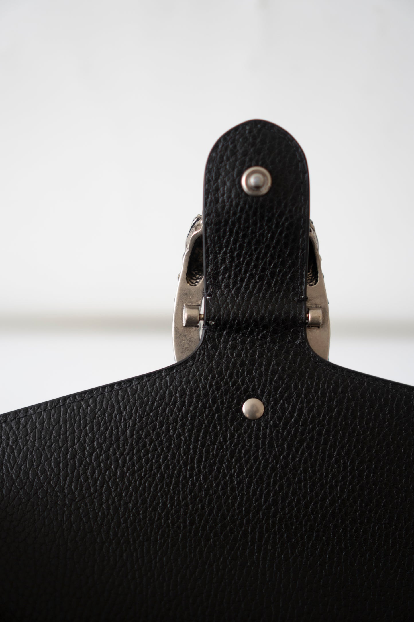 Dionysus Medium – Black Grained Leather with Crystal Tiger Head Closure