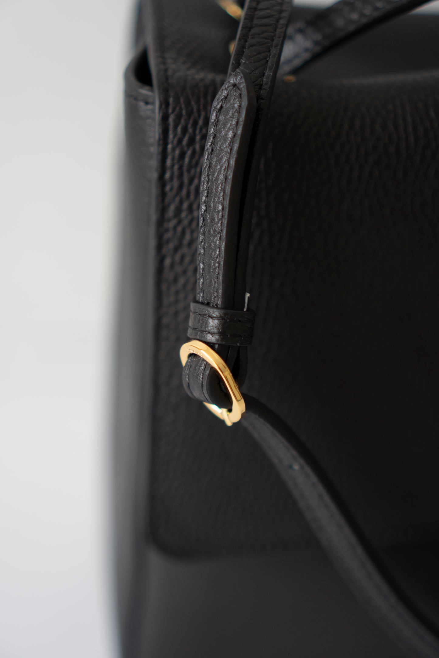 Maxi Flap Black Pebbled Calfskin Leather Gold Hardware