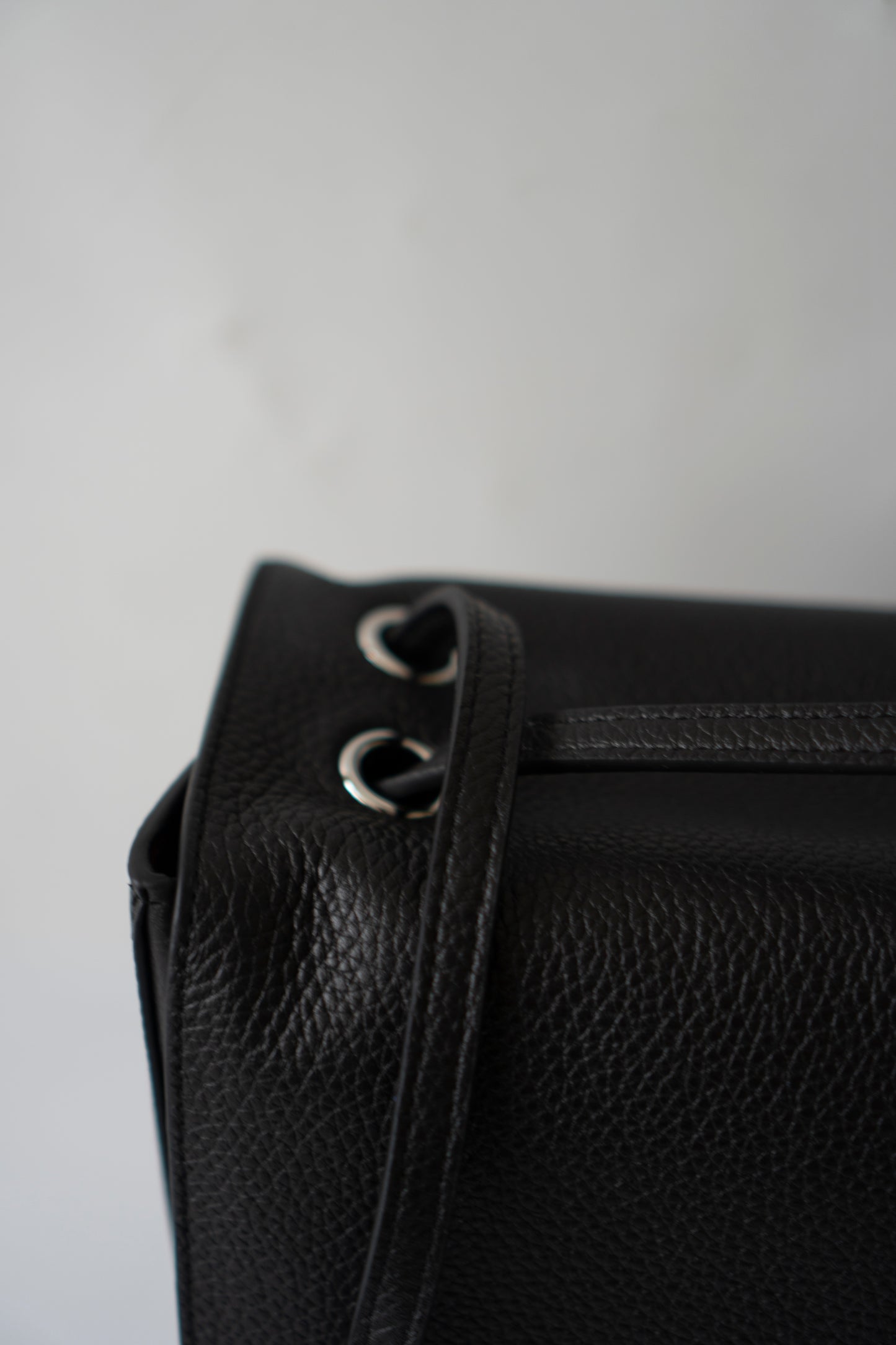 Maxi Flap Black Pebbled Calfskin Leather Silver Hardware