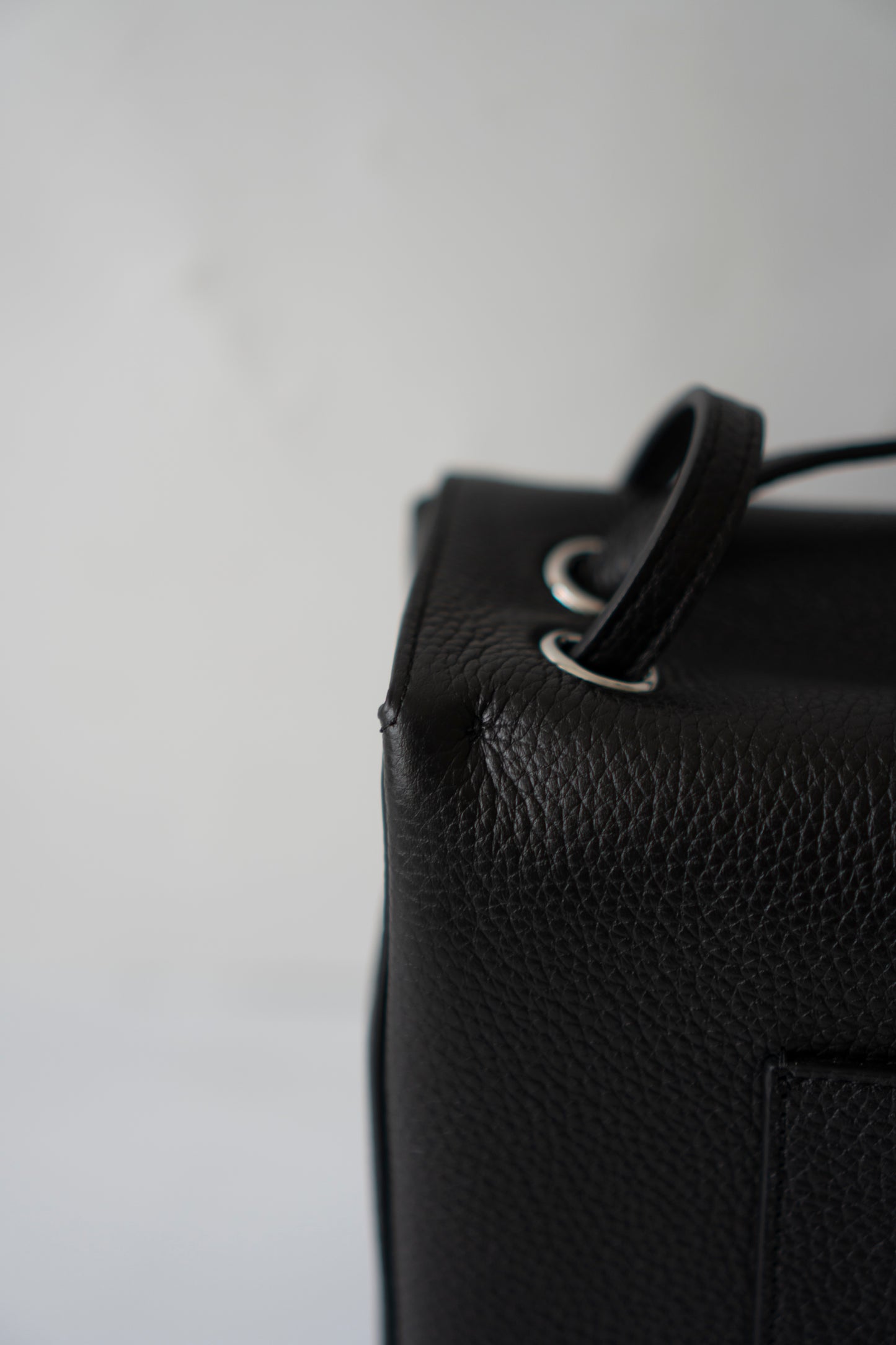 Maxi Flap Black Pebbled Calfskin Leather Silver Hardware
