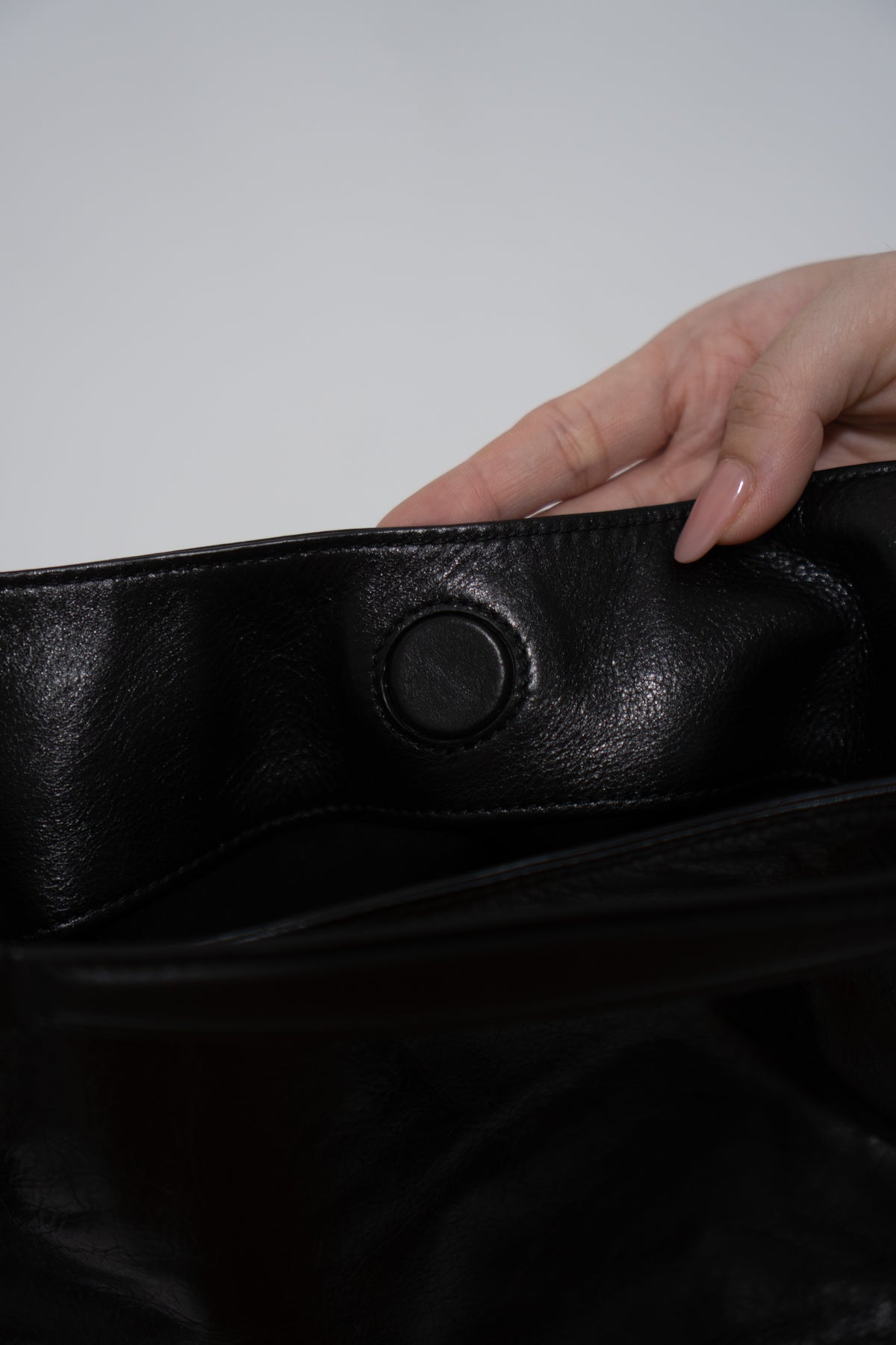 Hortense Small Hobo – Black Shiny Crinkled Leather with Bronze Hardware