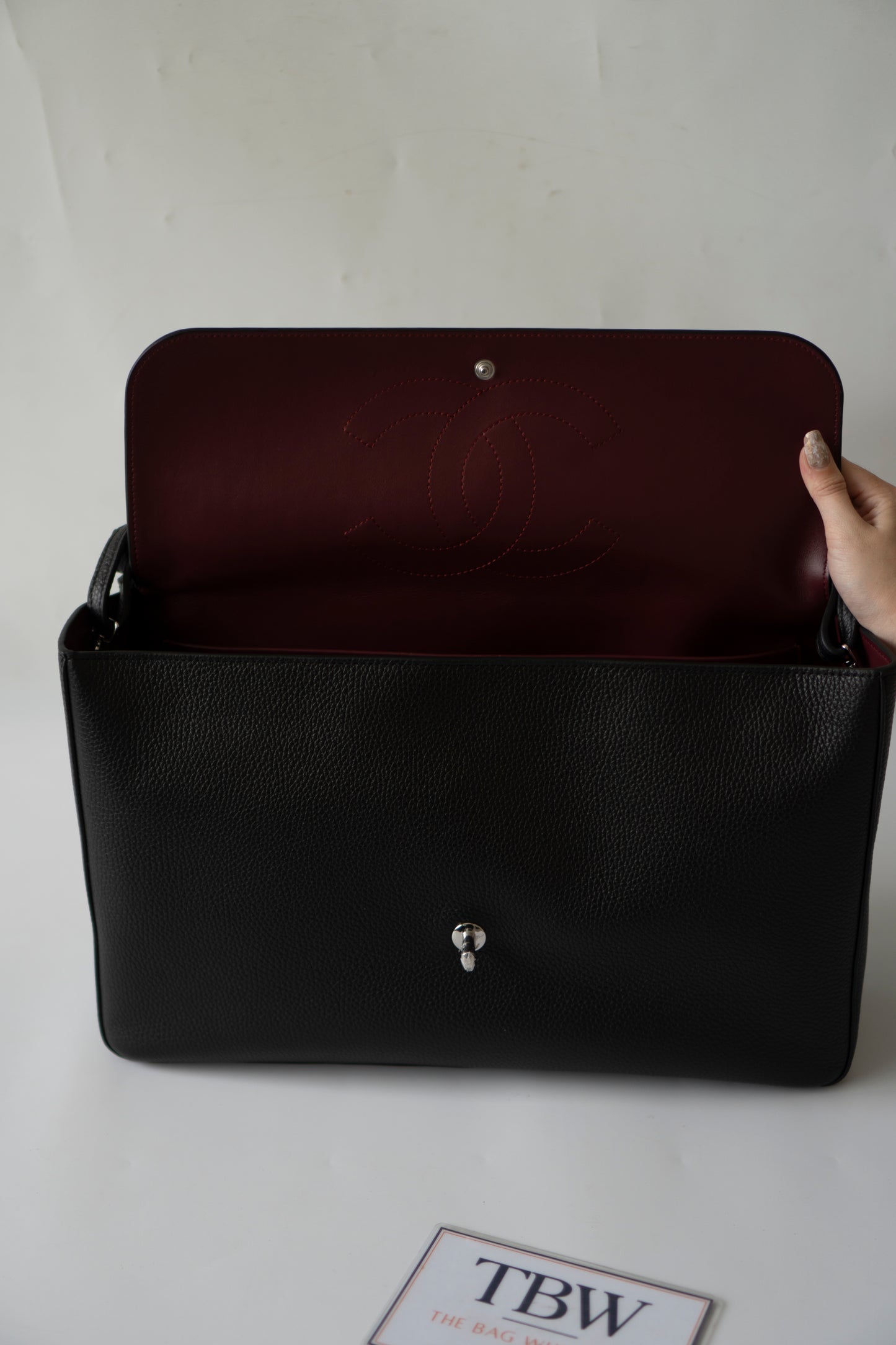 Maxi Flap Black Pebbled Calfskin Leather Silver Hardware