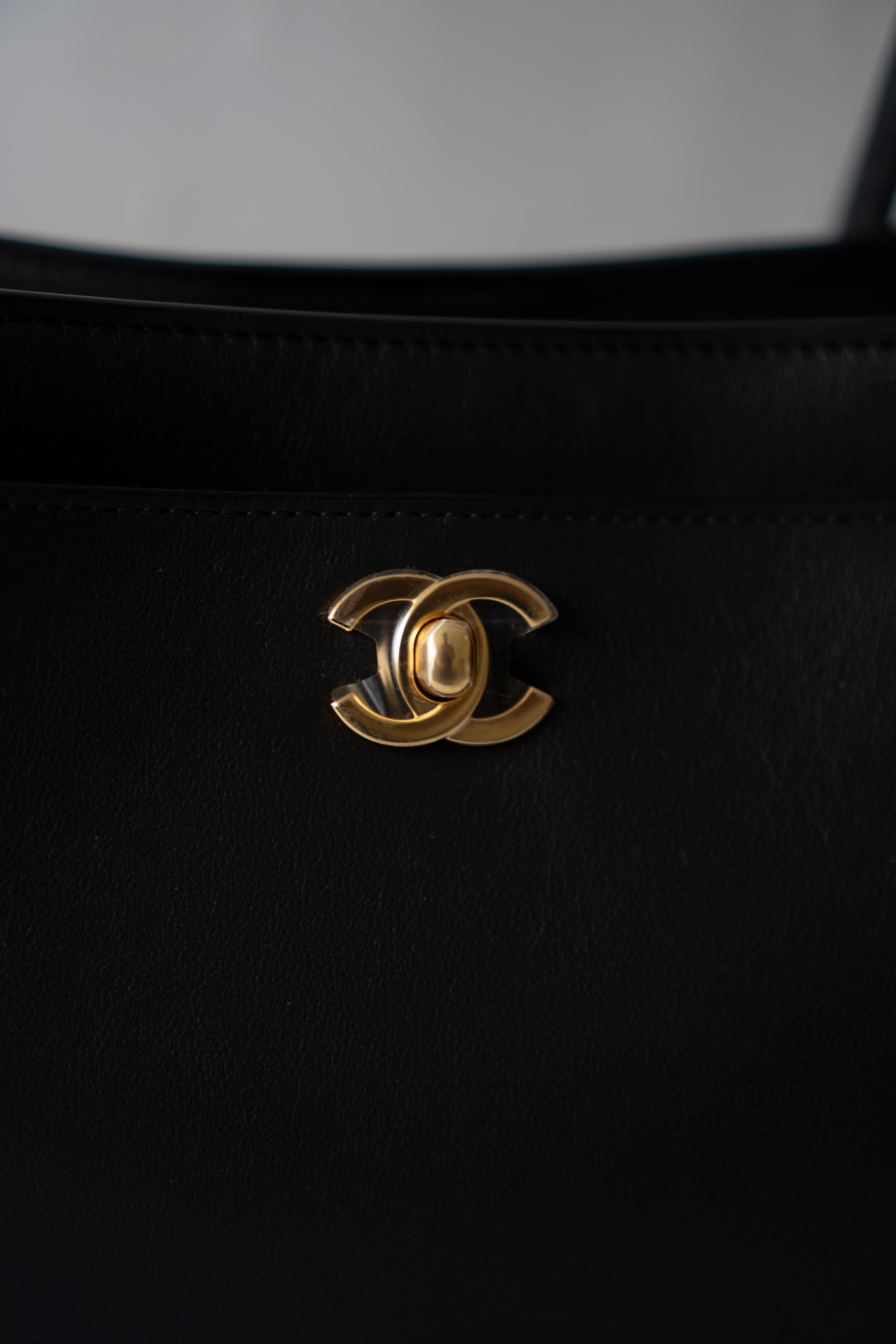 Archetype Small Shopping Tote (26S) – Black Calfskin with Gold Hardware