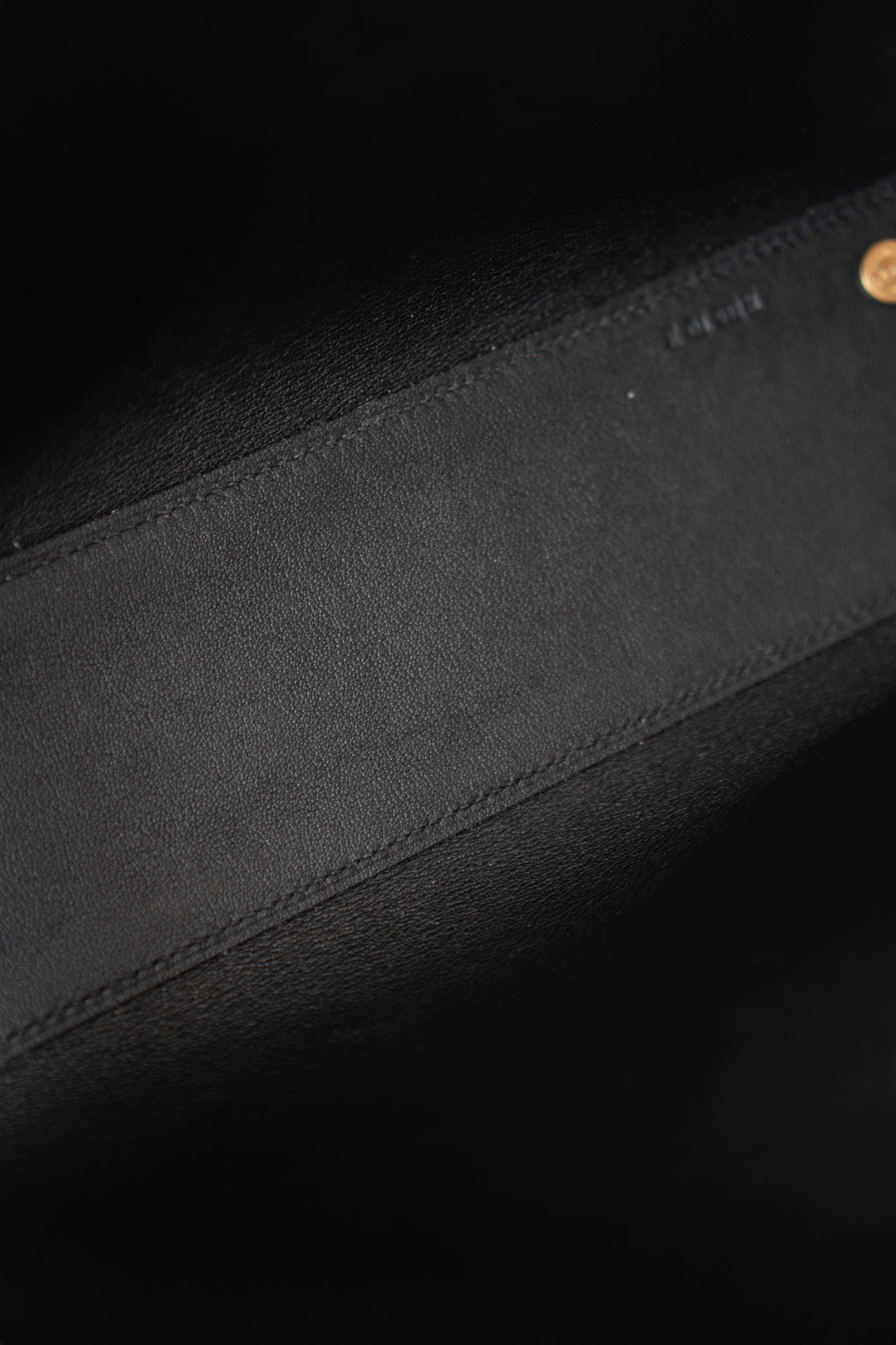 Tablier Shoulder Bag – Black Smooth Leather with Gold Hardware