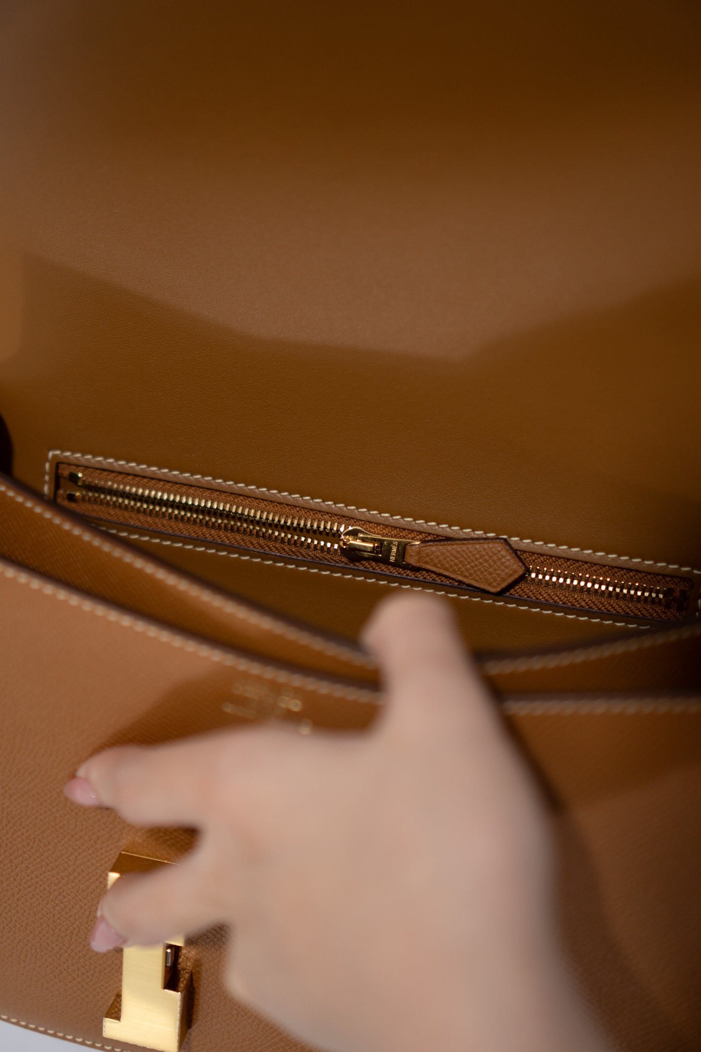 Constanc 23 – Gold Epsom Leather with Permabrass/Gold Hardware