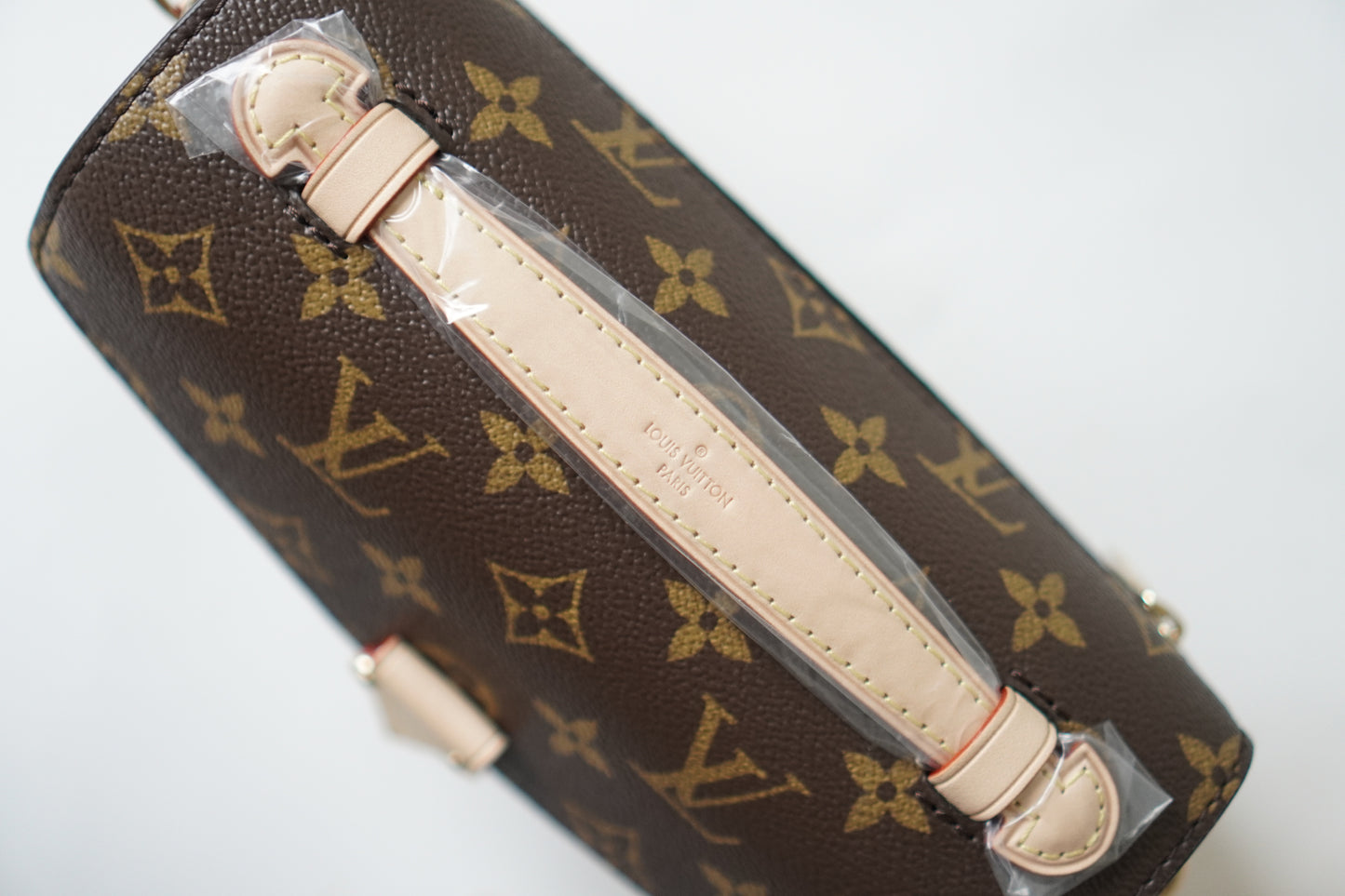 LV Pochette Métis East West