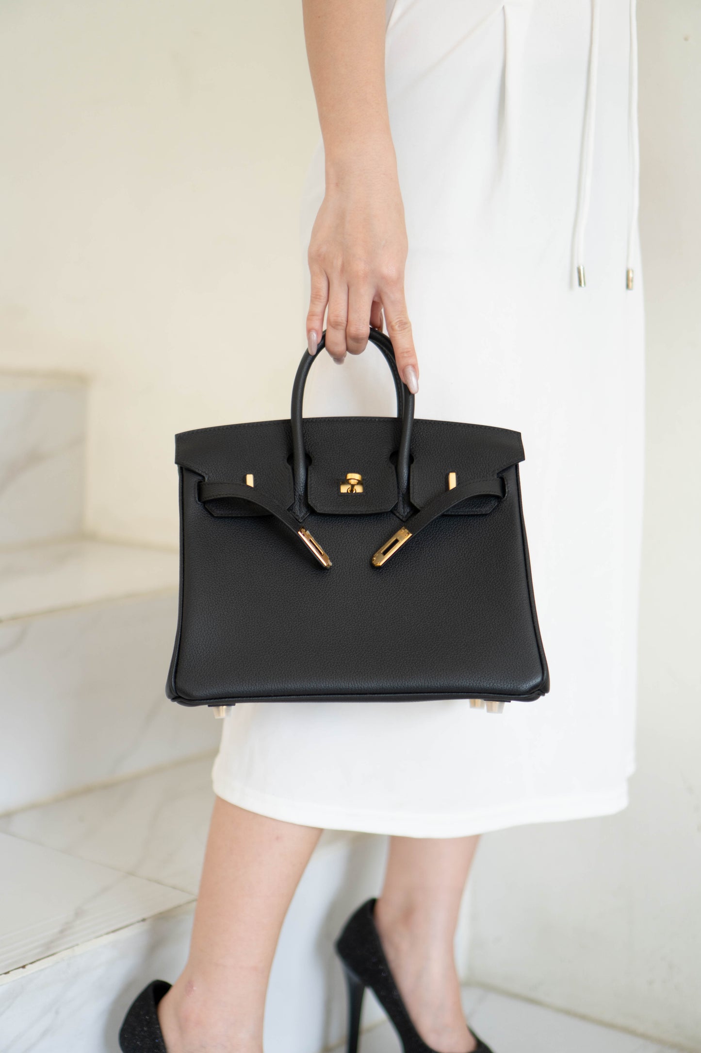 BK 25 – Noir Evercolor Leather with Gold Hardware