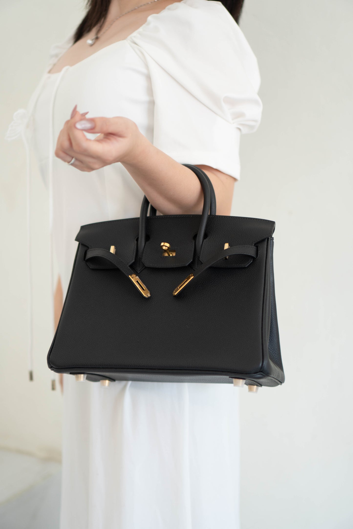 BK 25 – Noir Evercolor Leather with Gold Hardware