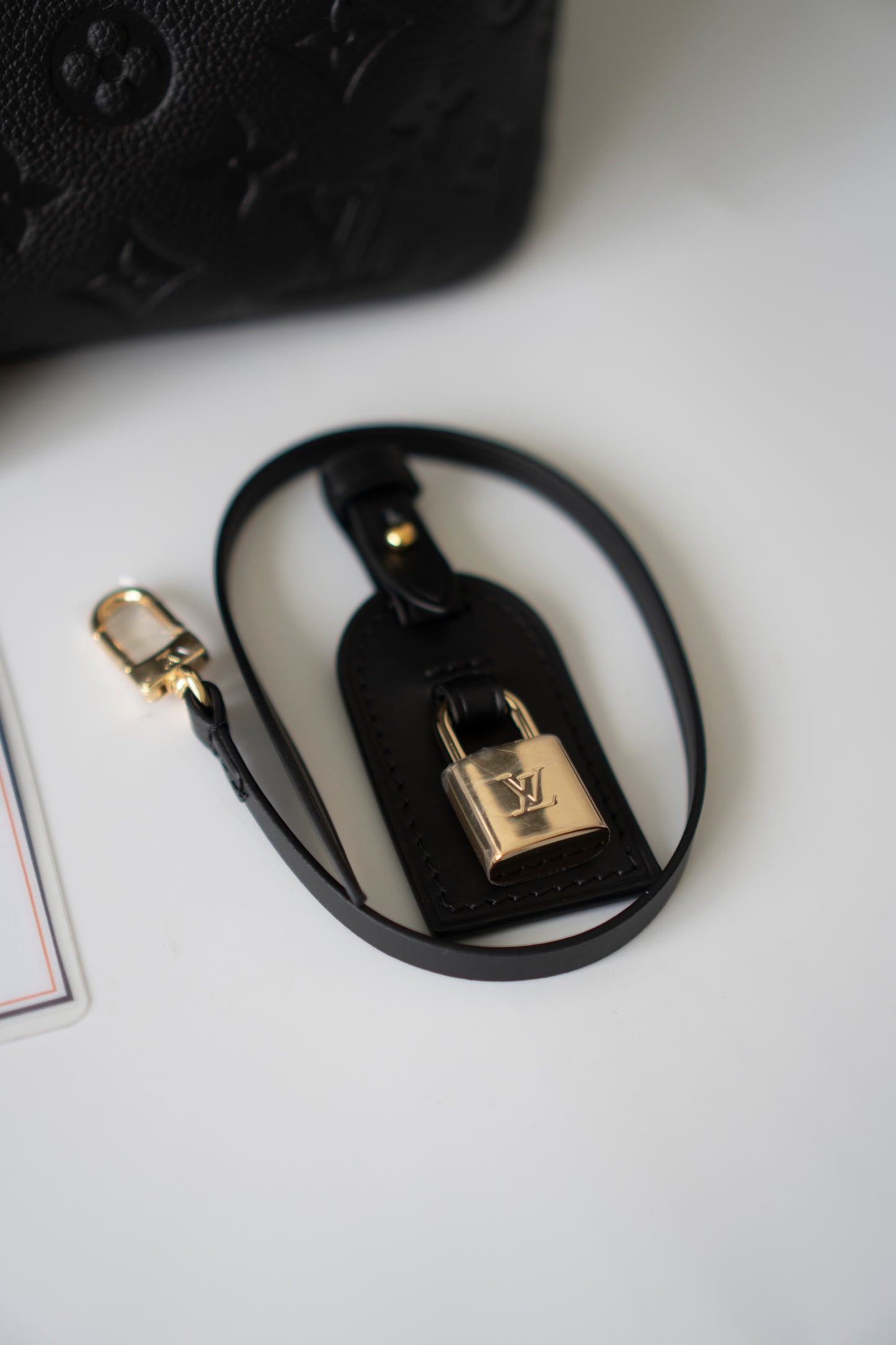 All In GM – Black Empreinte Leather