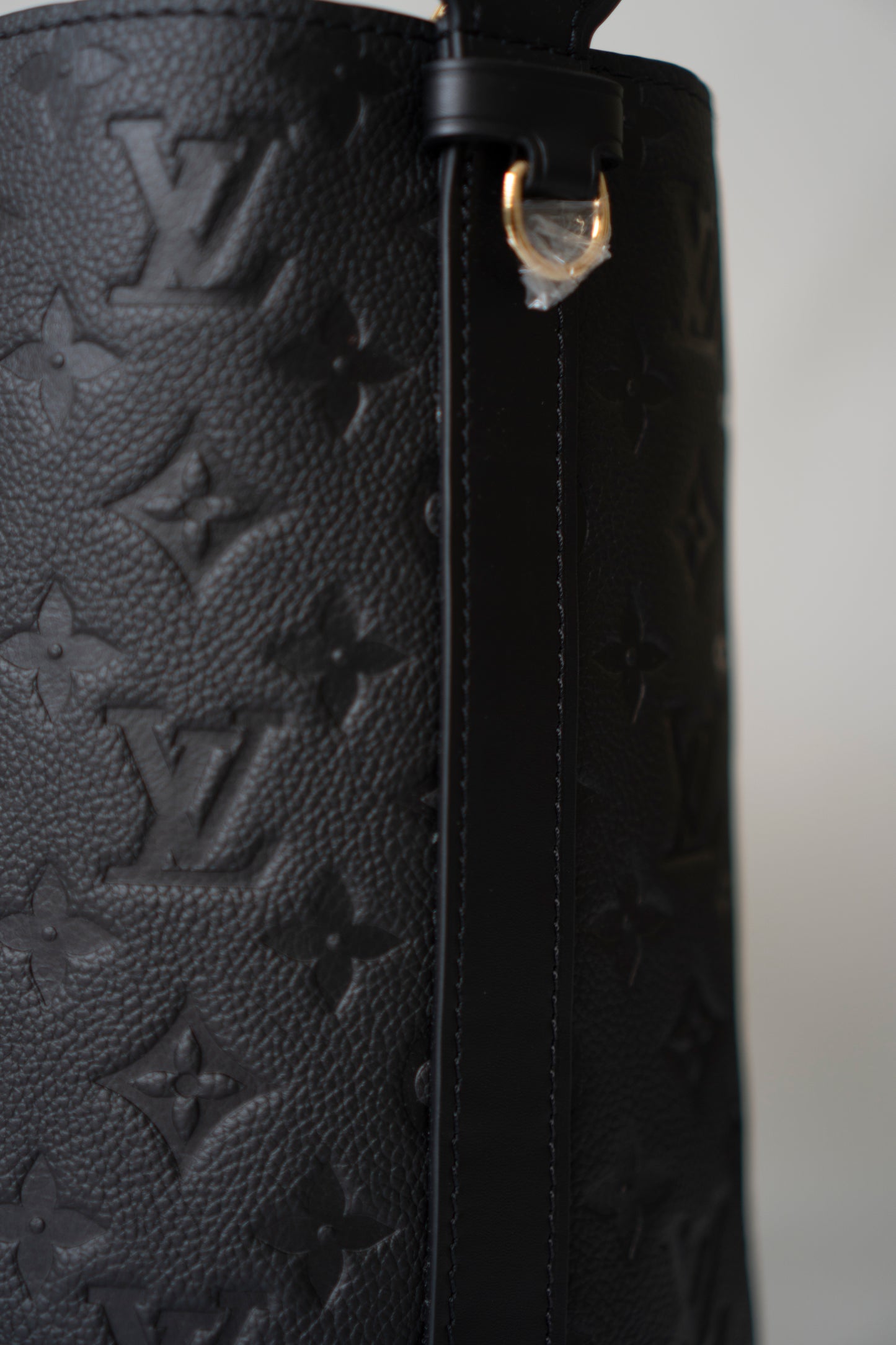 All In GM – Black Empreinte Leather