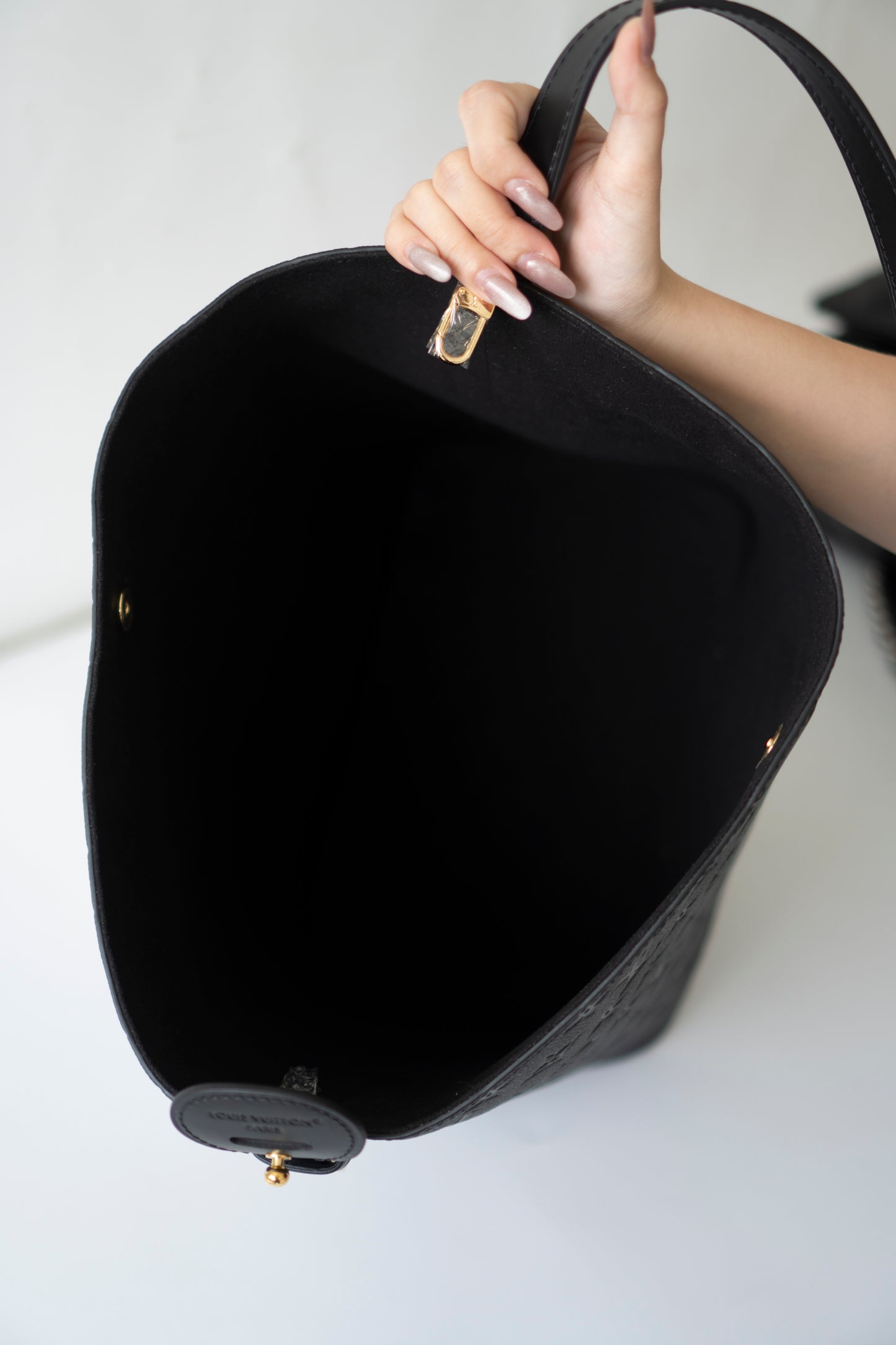 All In GM – Black Empreinte Leather