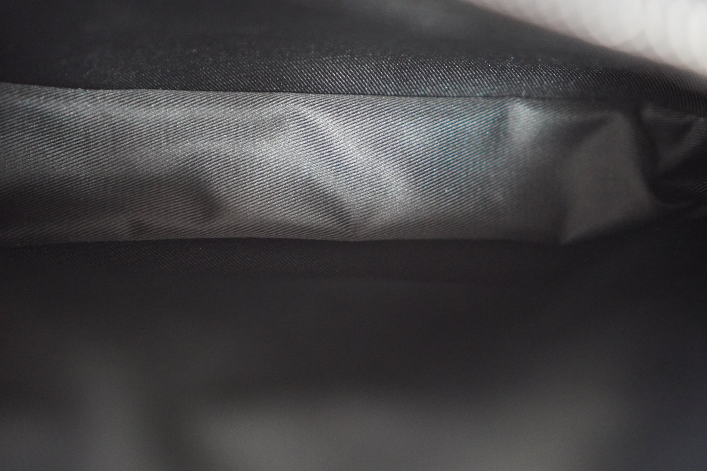 LV Outdoor Messenger