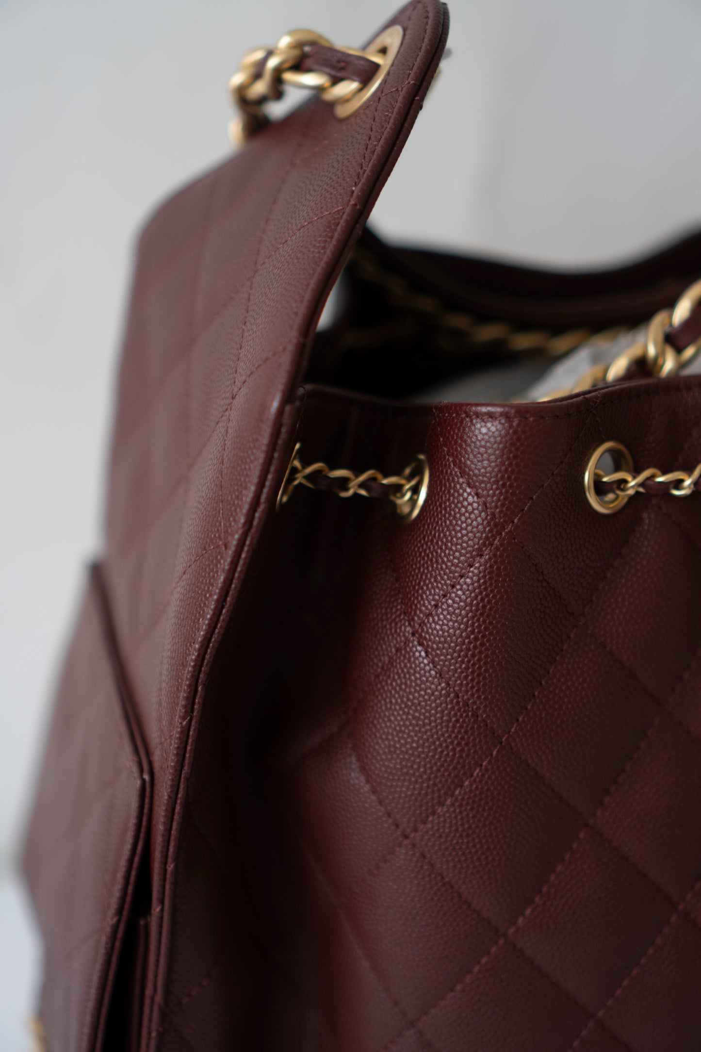C25 Medium – Burgundy Caviar with Gold Hardware