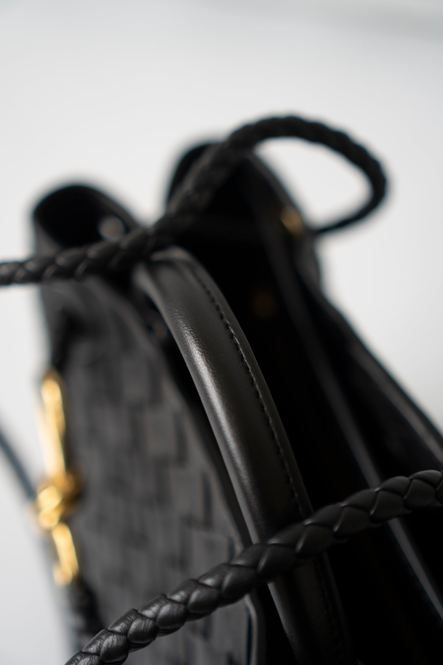 Andiamo Small – Black Intrecciato Nappa with Gold Hardware