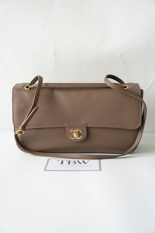 Jumbo 26S Souplissimo Flap Bag – Taupe Light Brown Grained Calfskin with Gold Hardware