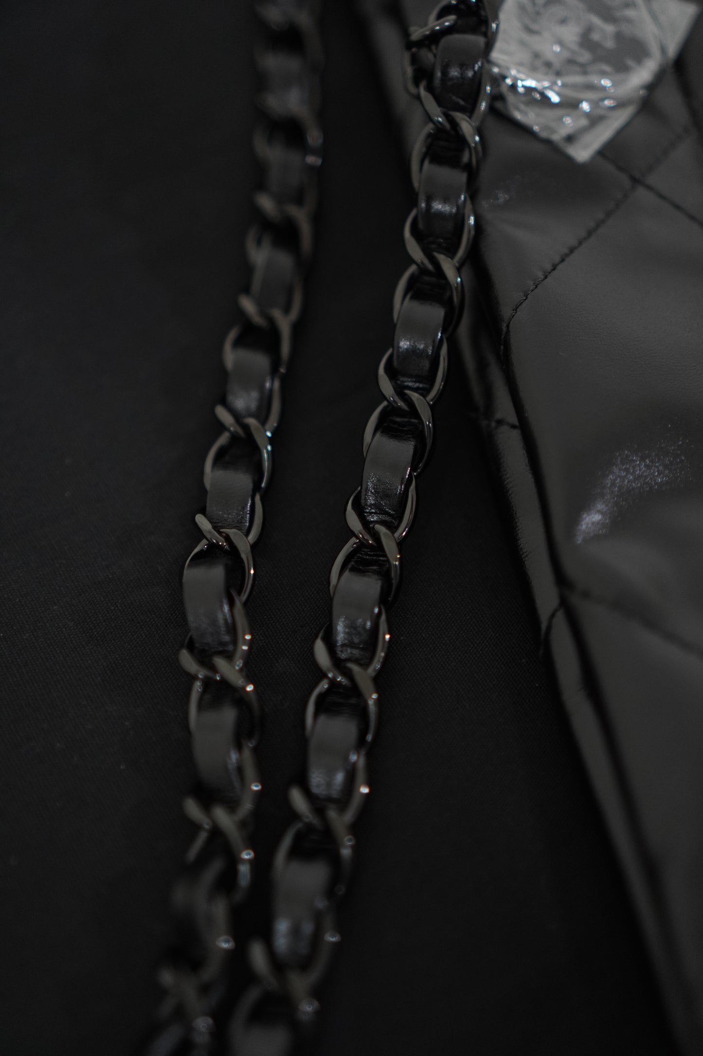 C22 So Black Handbag Small