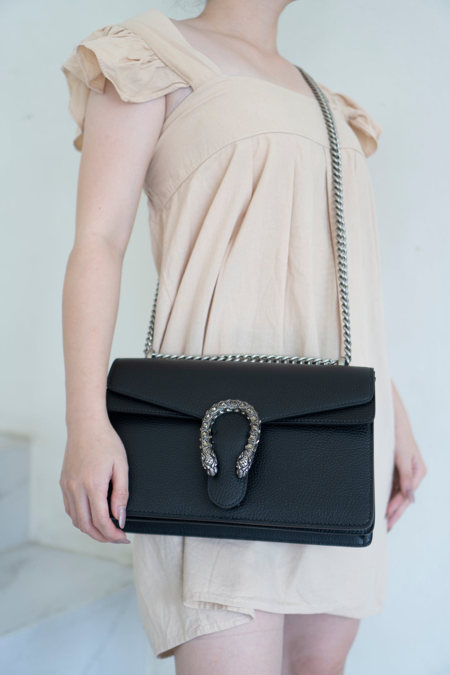 Dionysus Medium – Black Grained Leather with Crystal Tiger Head Closure