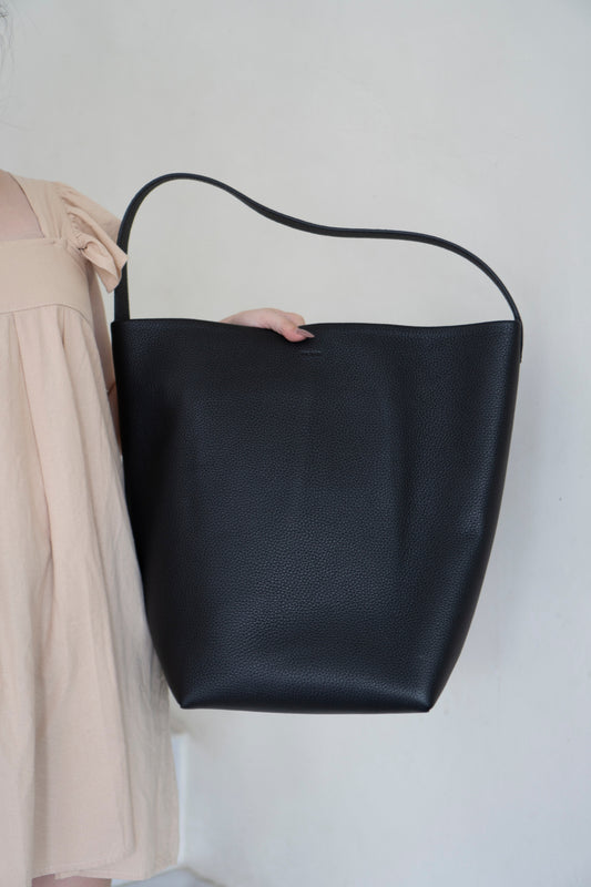 Large Park Tote – Black Grained Leather