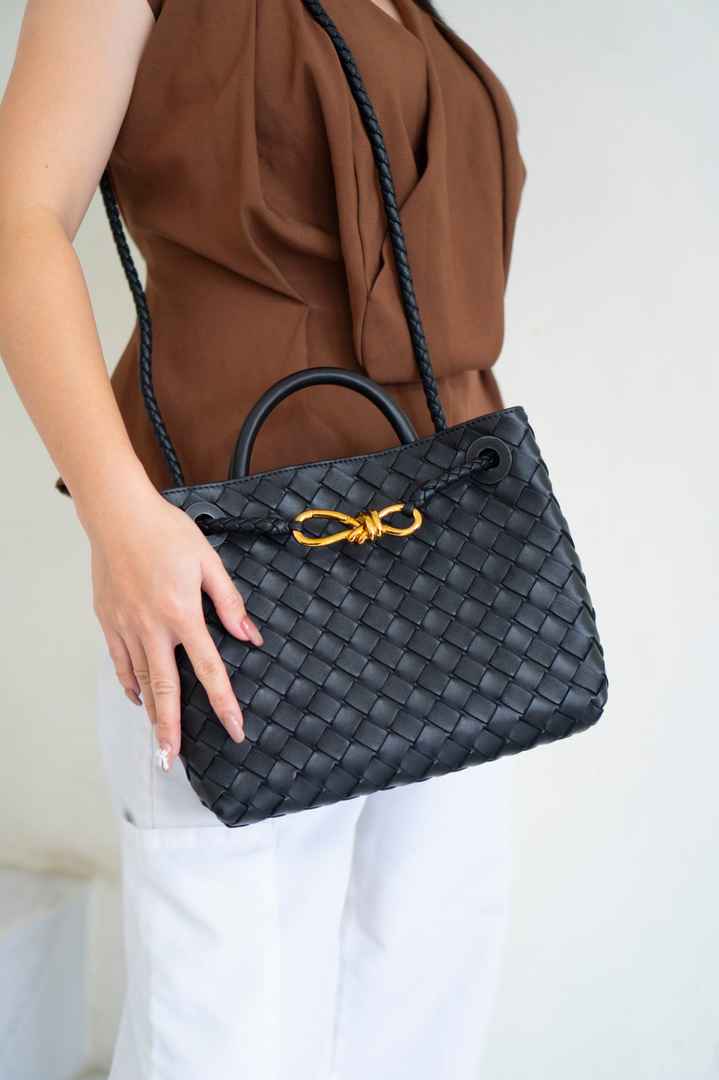 Andiamo Small – Black Intrecciato Nappa with Gold Hardware