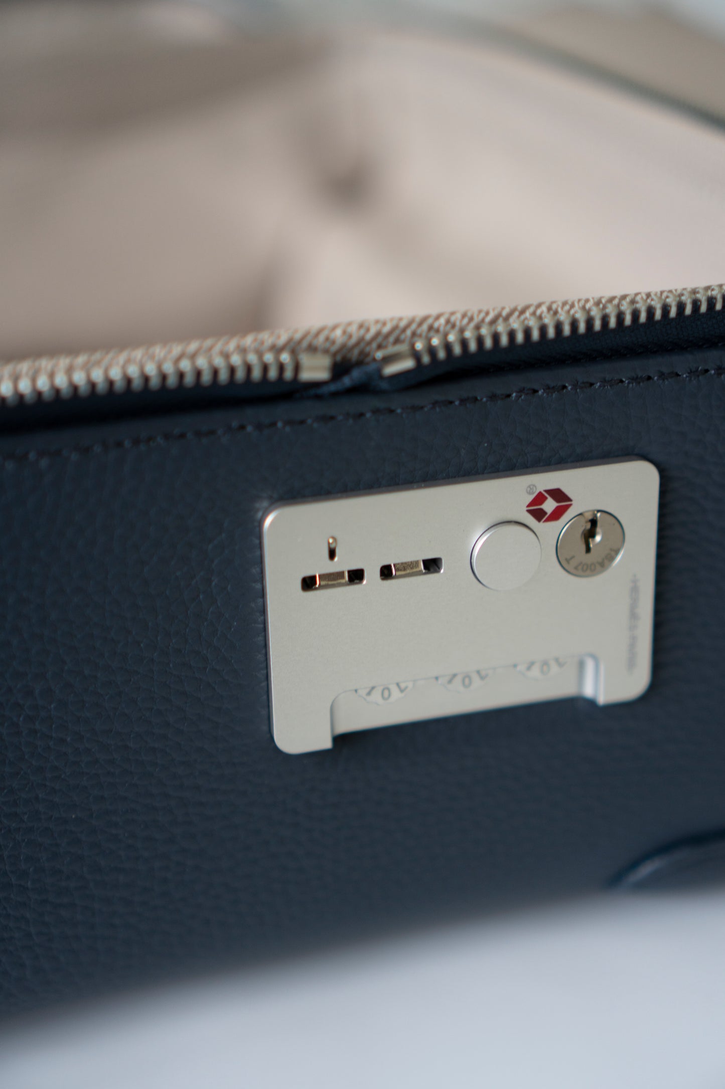 R.M.S Cabin Suitcase – Pacific Canvas with Taurillon Leather