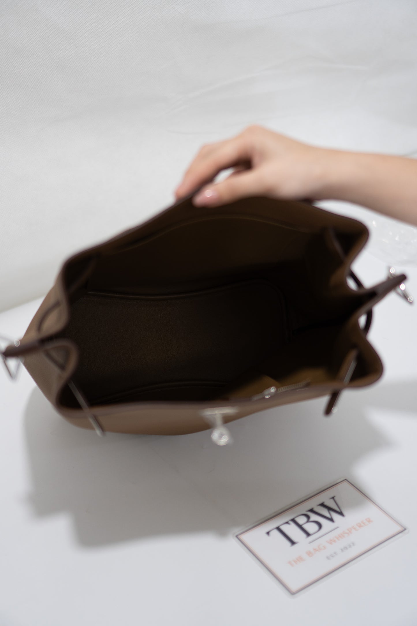 So Kelly 26 – Beige Weimar Clemence Leather with Palladium Hardware