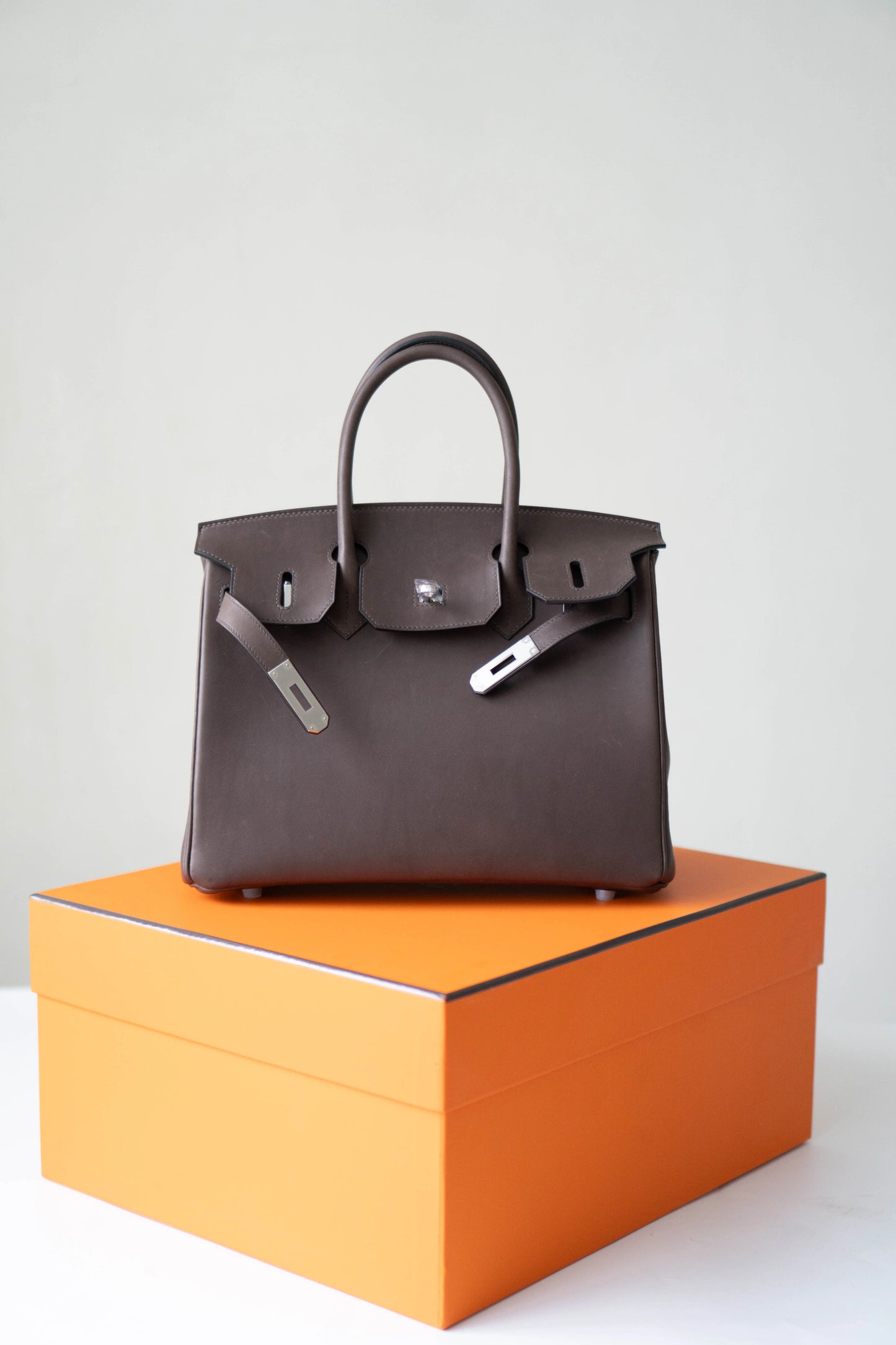 BK 30 in  Ébène Barenia leather