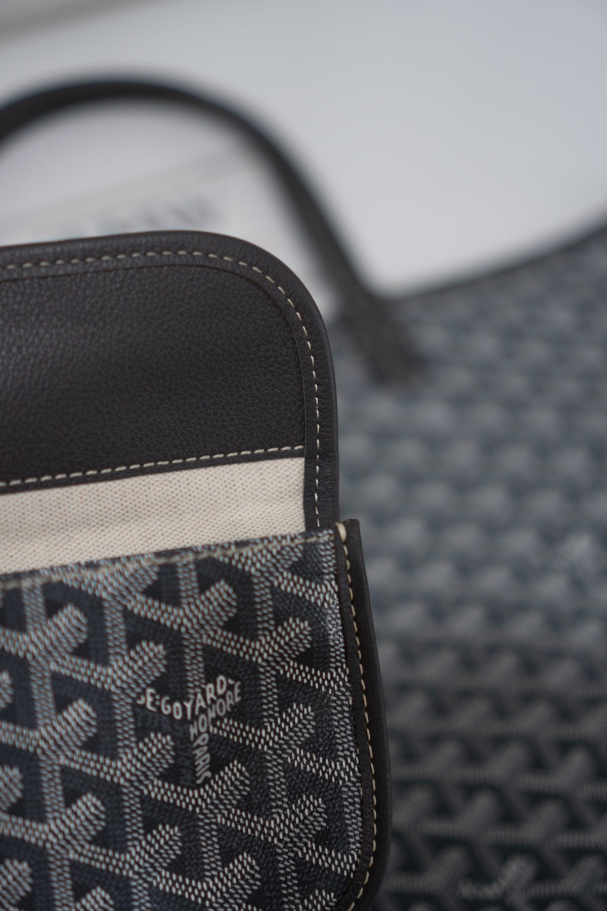 Saint Louis PM – Grey Canvas Tote Bag